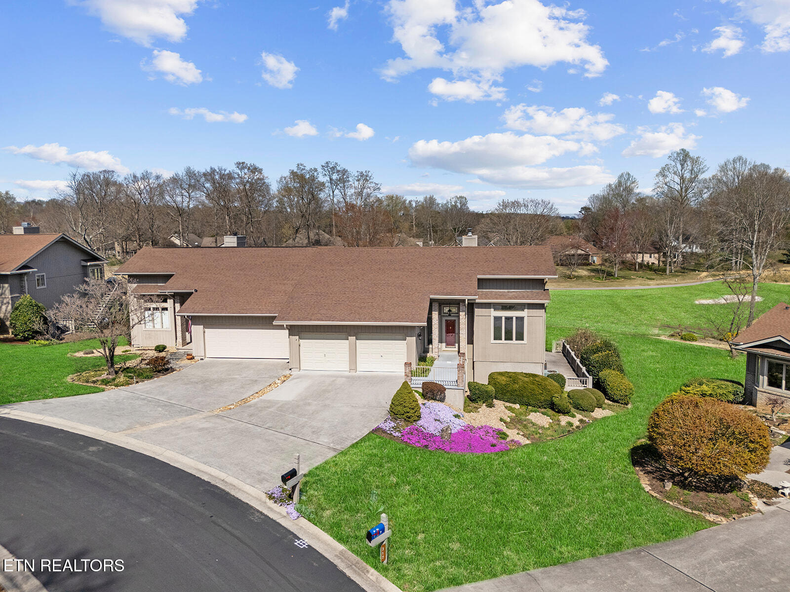 315 Agoli Lane Property Photo