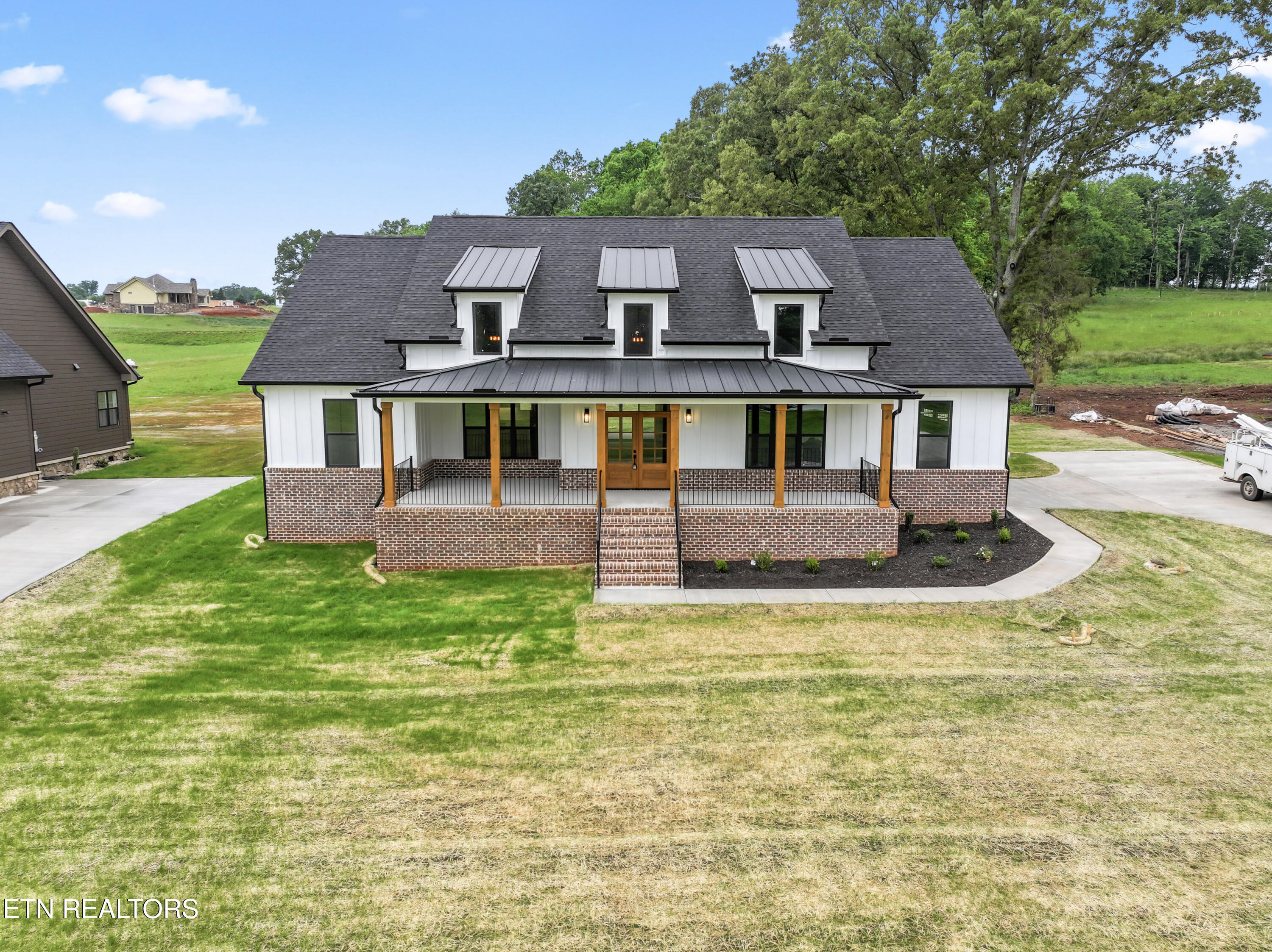 5926 John Drive Property Photo