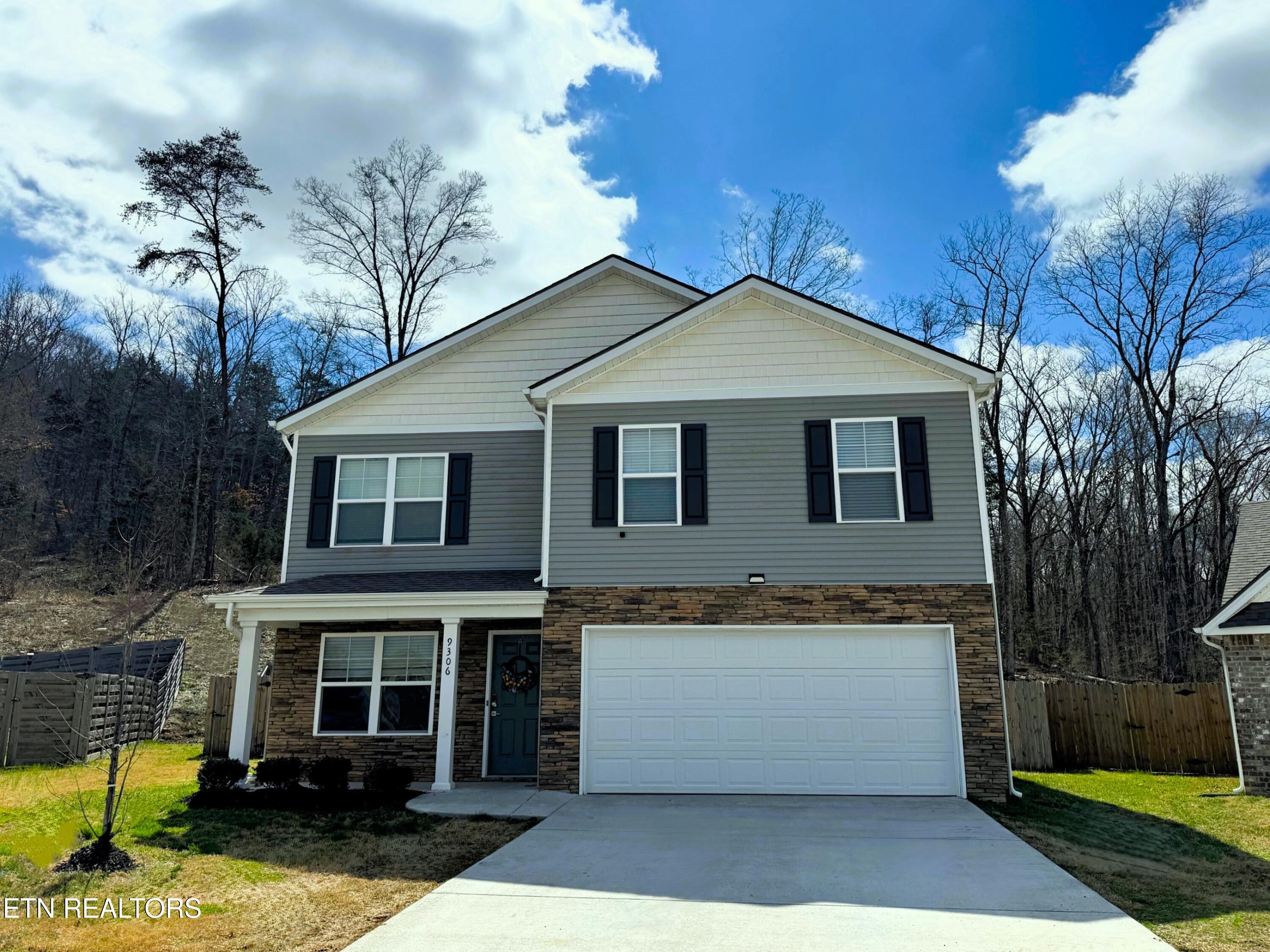 9306 Avian Forest Lane Property Photo