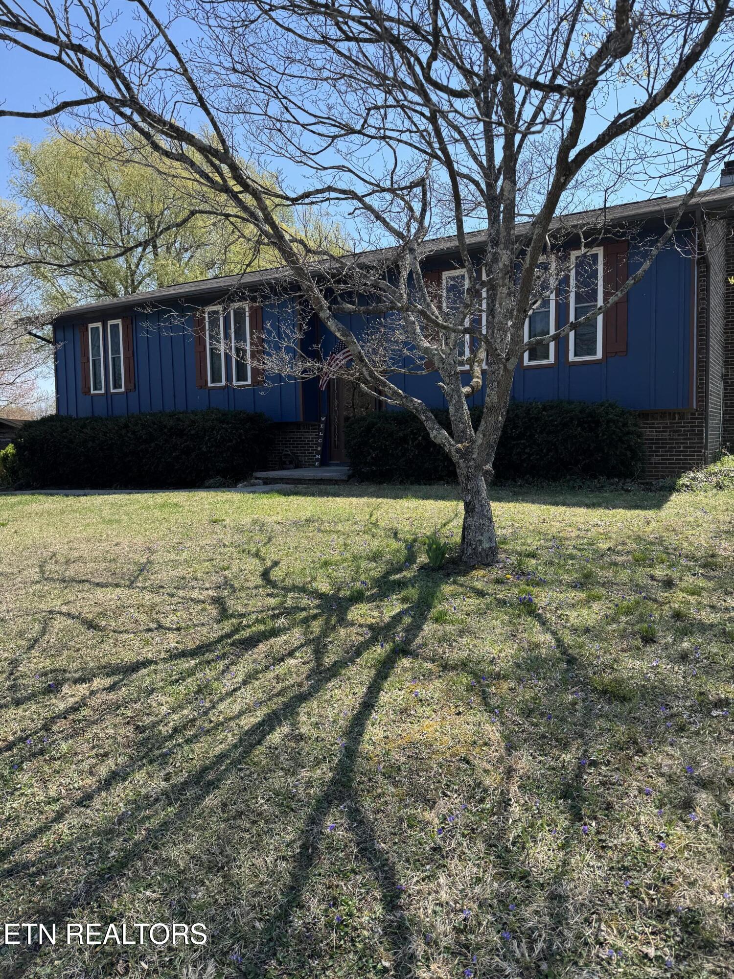 601 Catalpa St Property Photo