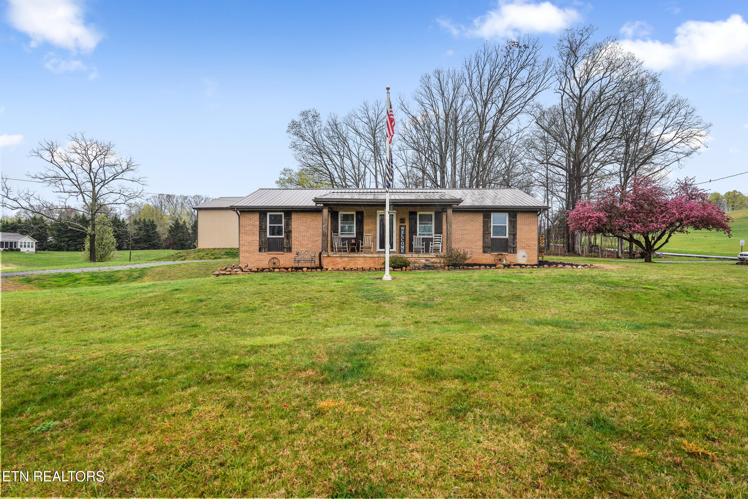 1020 Pigeon Hollow Rd Property Photo