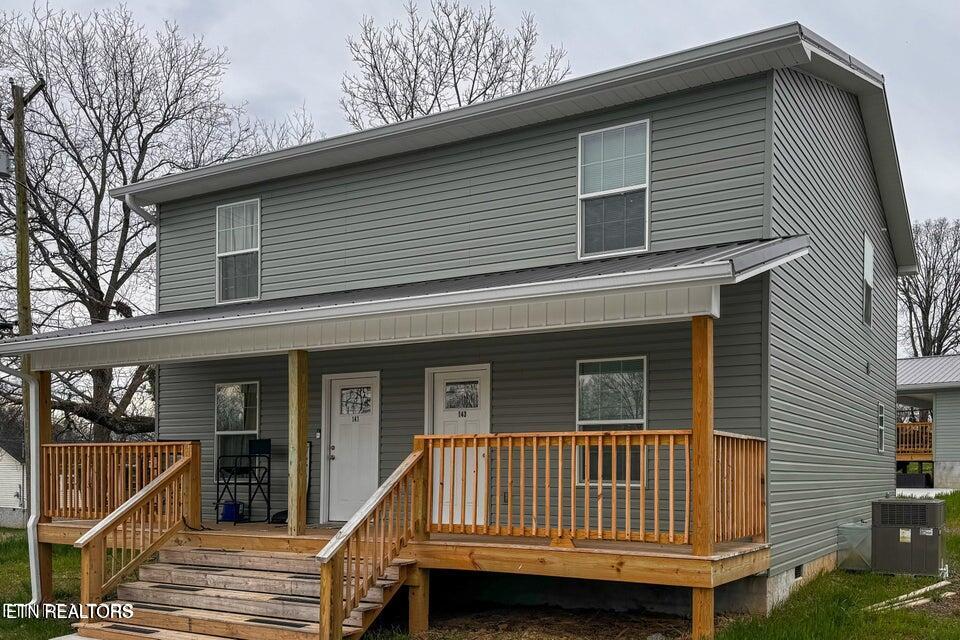 141/143 Oak Street Property Photo