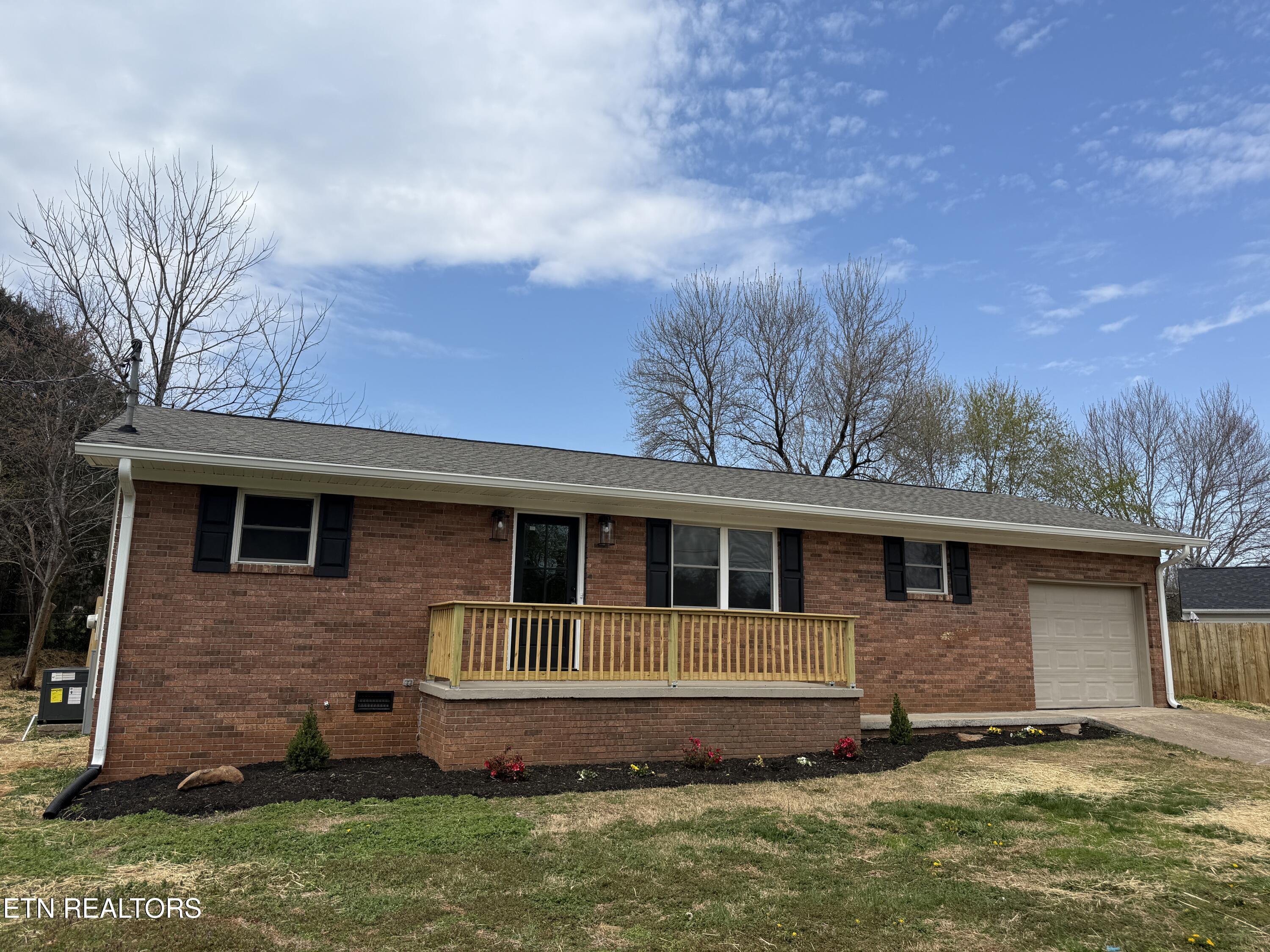 3104 Aspen Lane Property Photo 1
