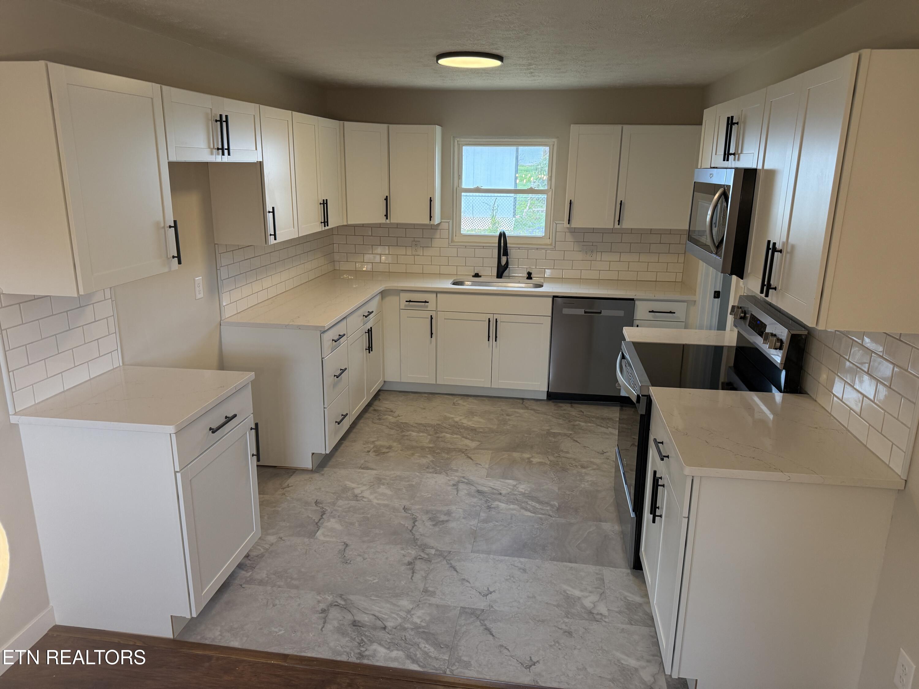 3104 Aspen Lane Property Photo 5