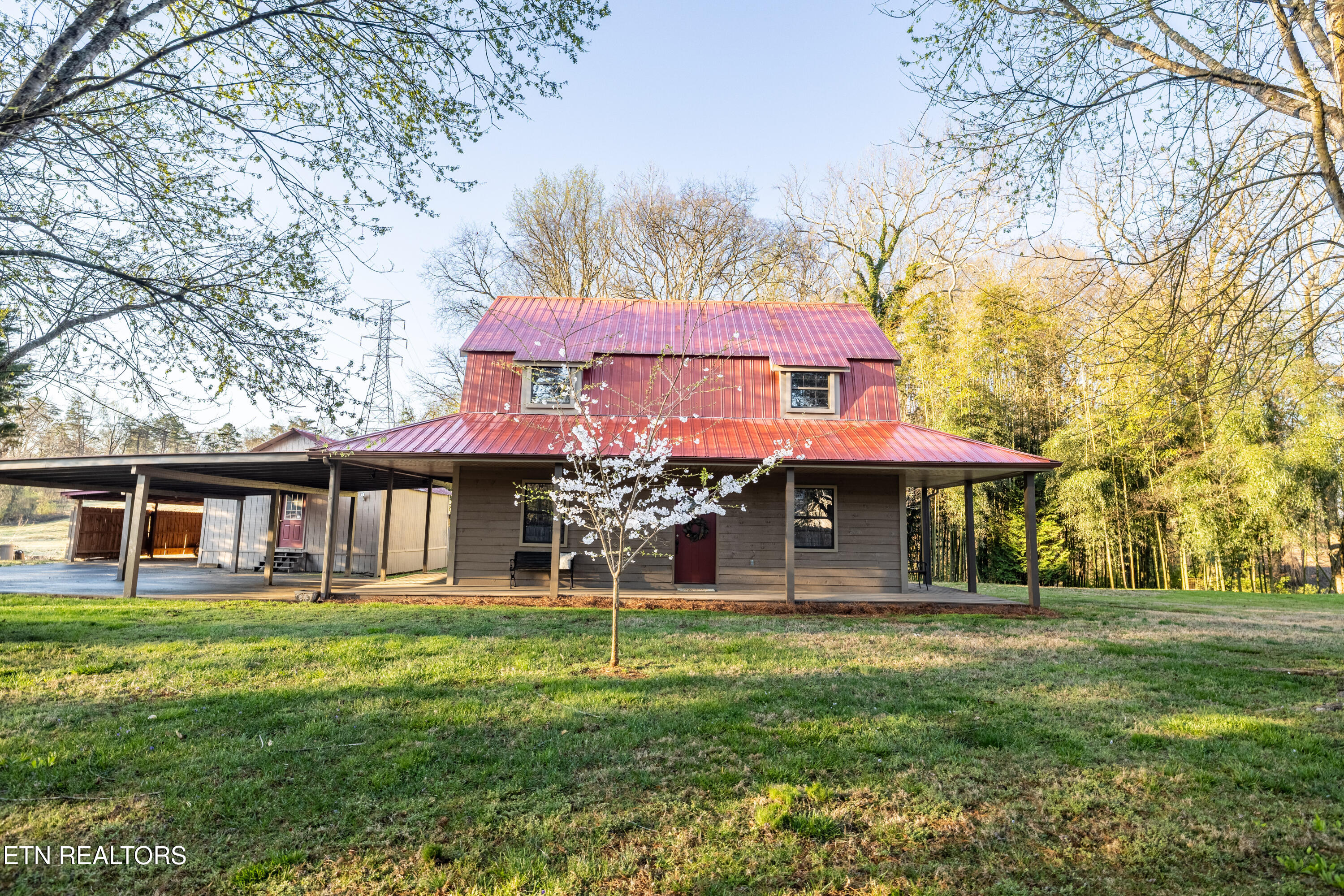 2943 Samples Rd Property Photo