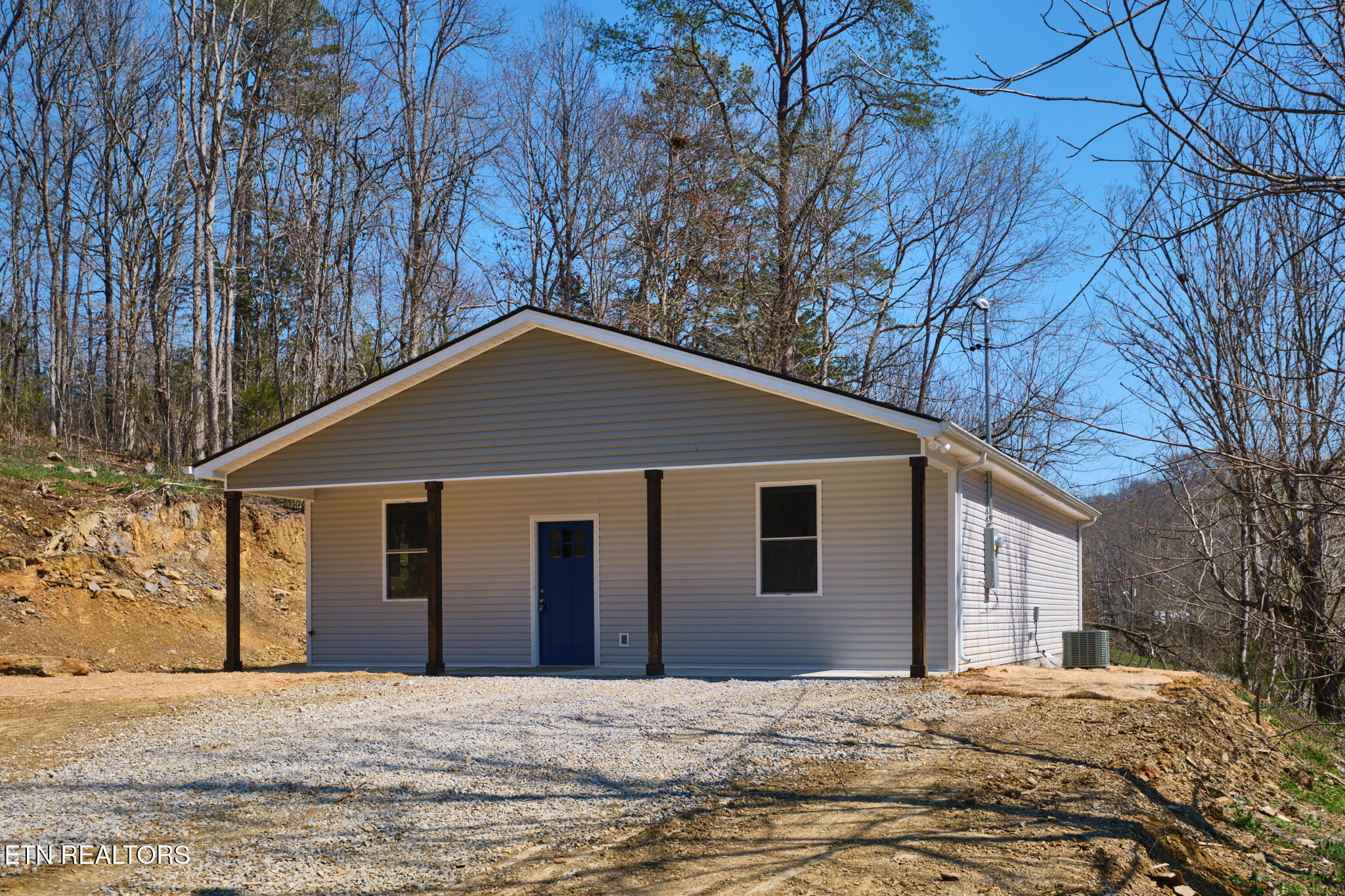 585 Bull Run Rd Property Photo