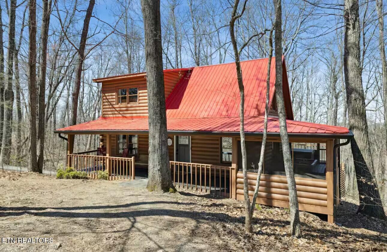 2137 Red Bud Rd Property Photo 1