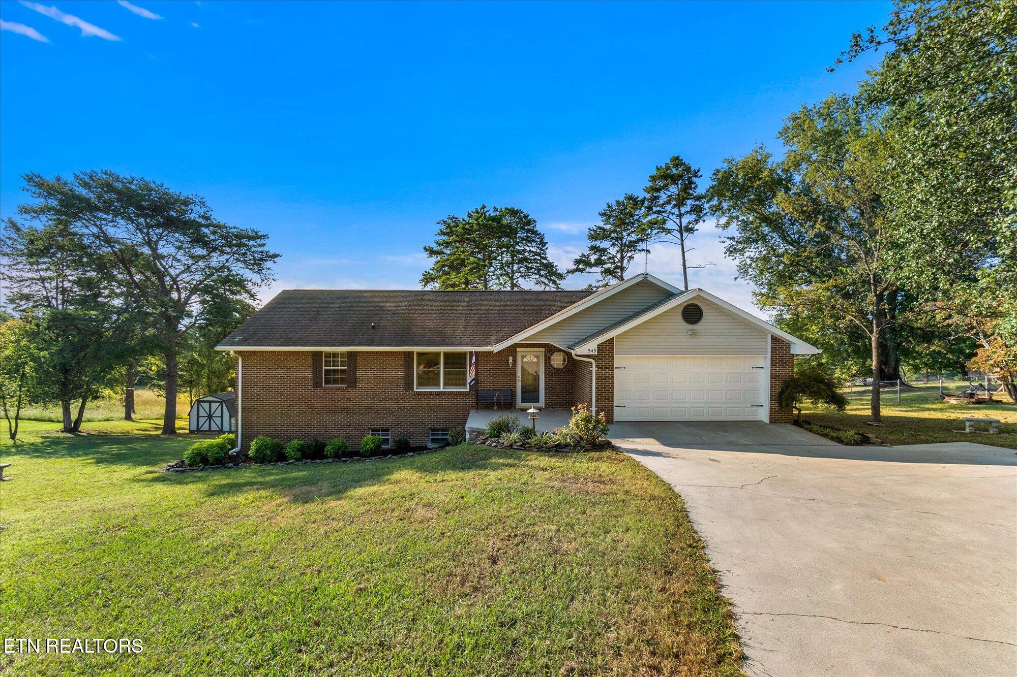 549 Thomas Circle Property Photo