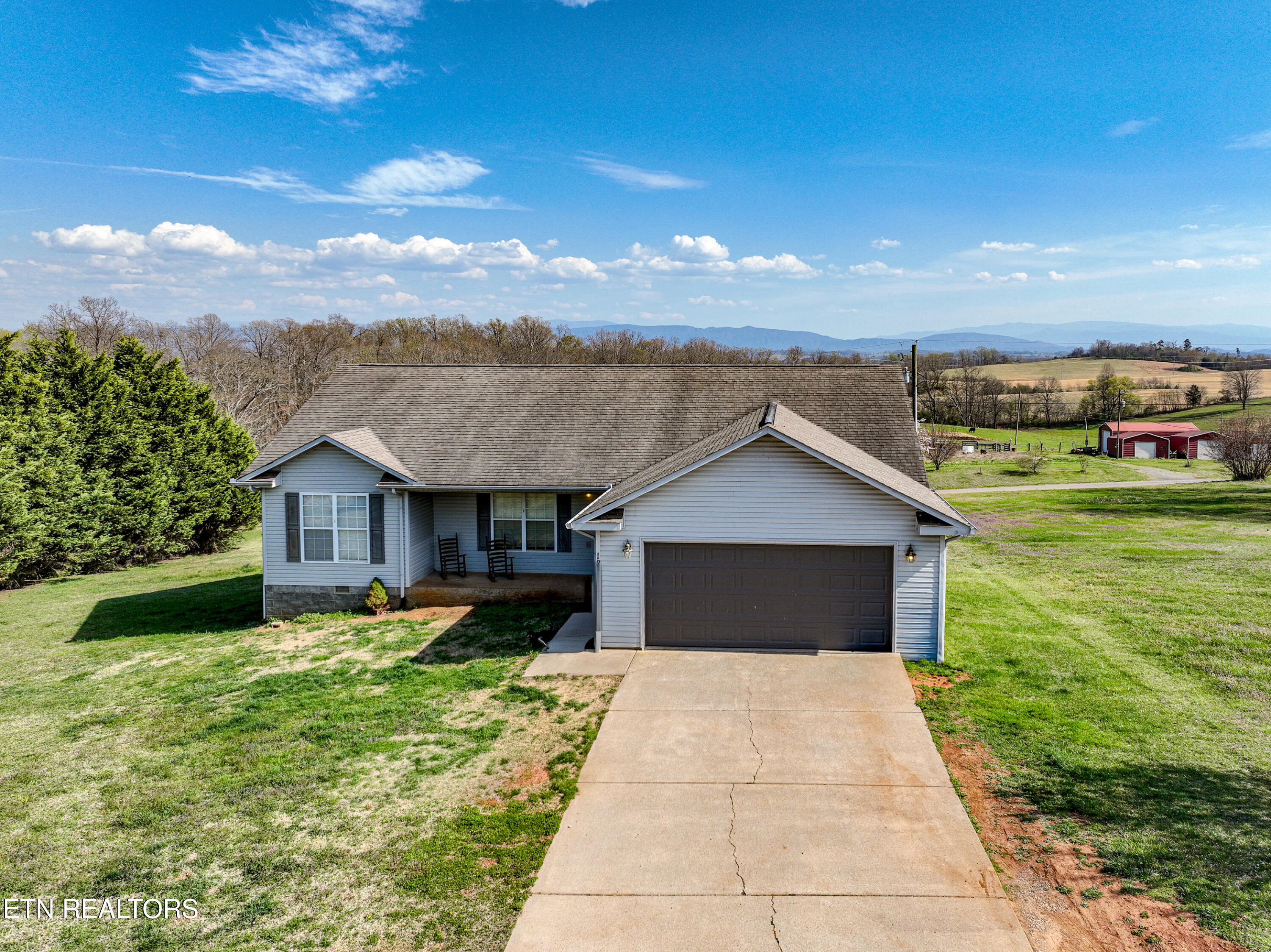 120 Byrds Way Property Photo