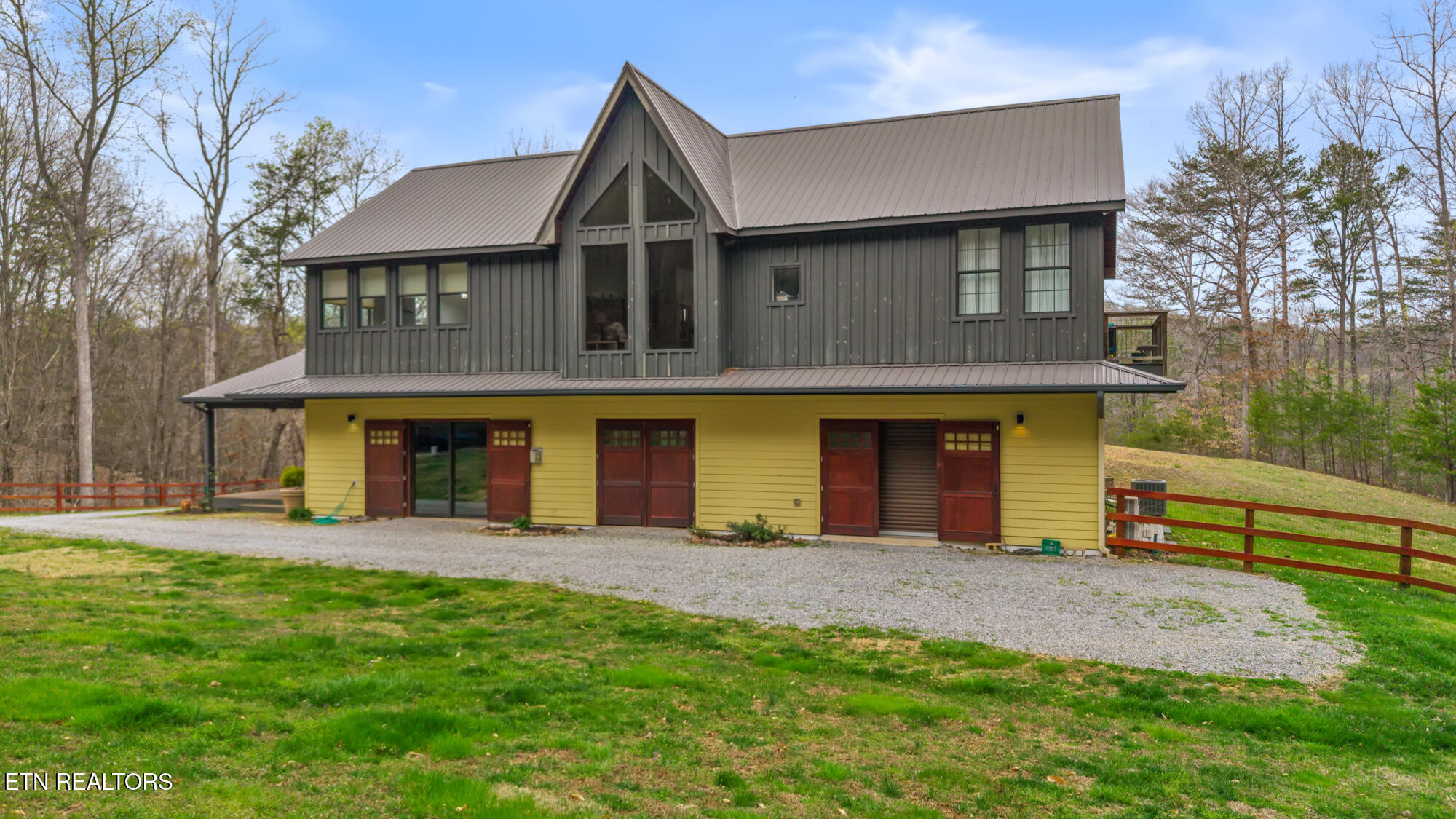2476 Guinn Narrows Rd Property Photo