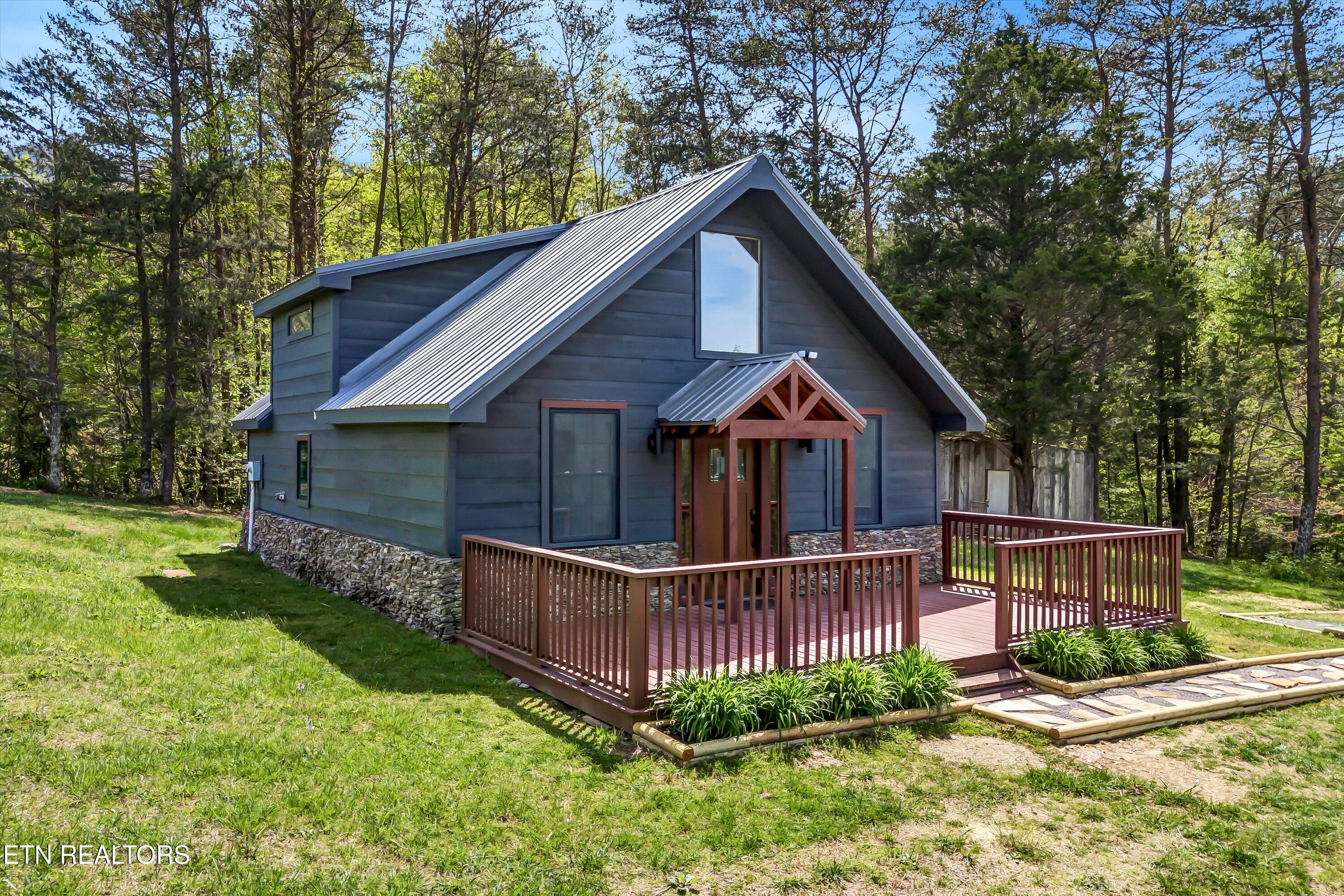 133 Westwing Cave Rd Property Photo