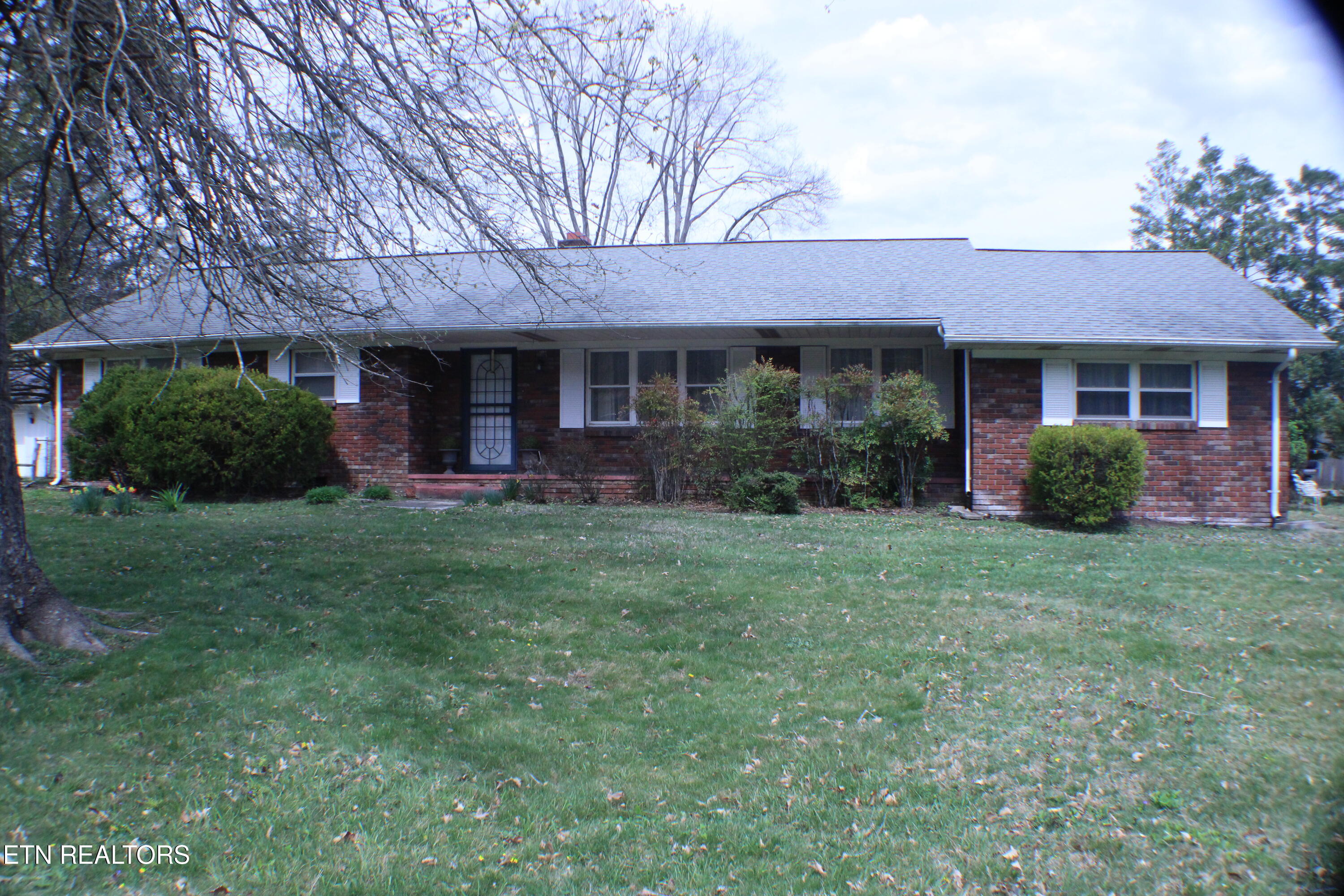 4922 W Cumberland Ave Property Photo