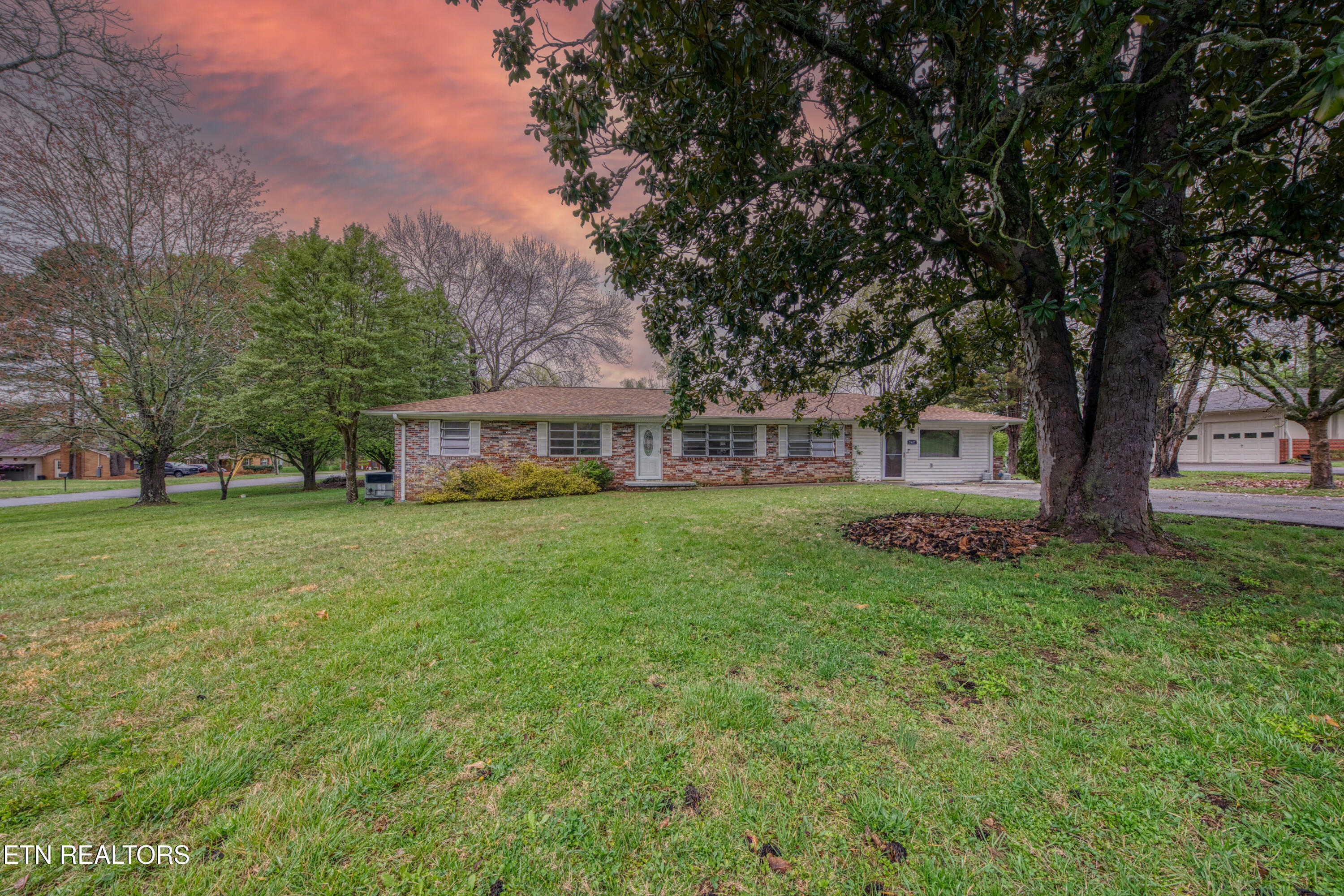 3801 Devon Drive Property Photo 1