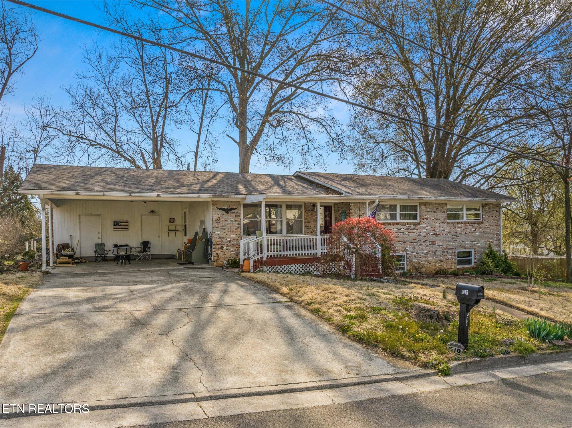 510 Williams St Property Photo