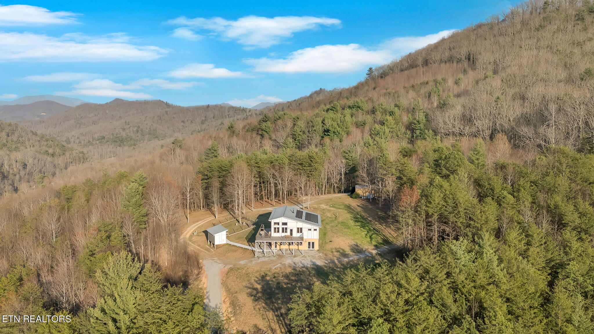 1098 Paint Mountain Rd Property Photo