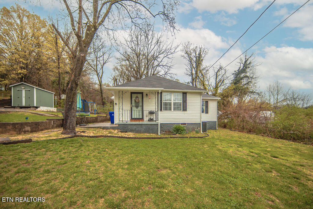 613 Short St Property Photo
