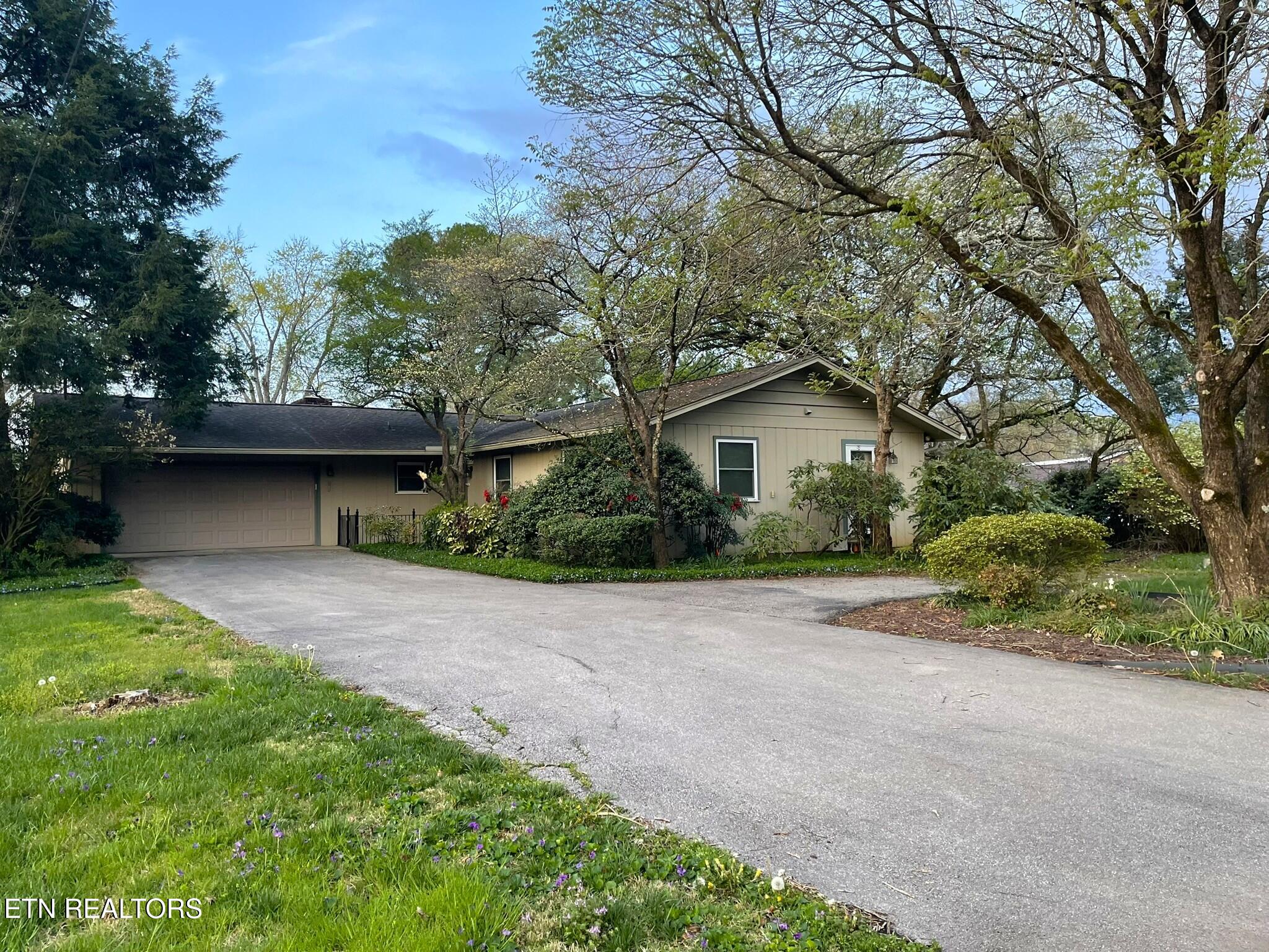 8832 Fox Lonas Rd Property Photo