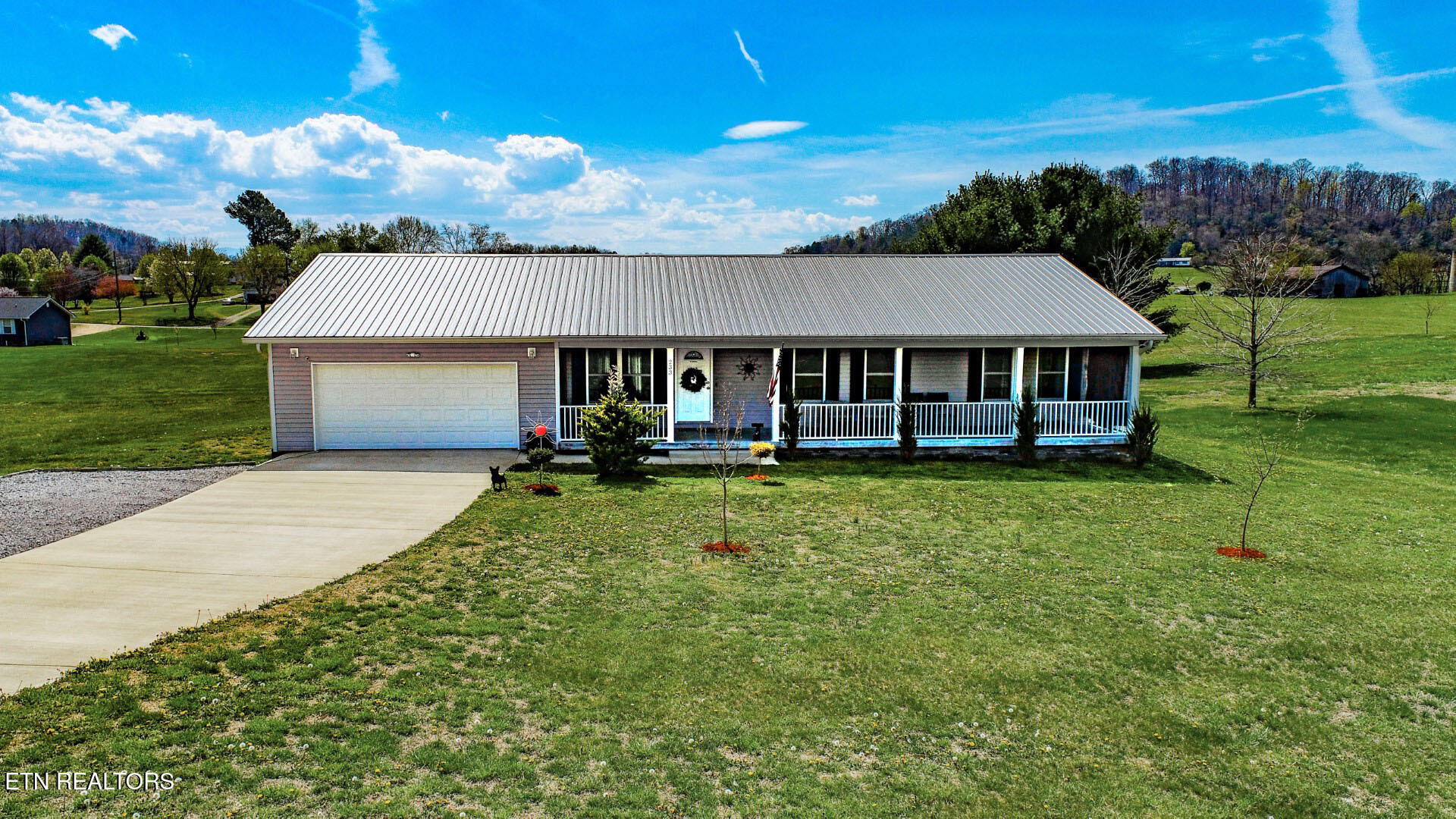 233 Scenic Dr Property Photo