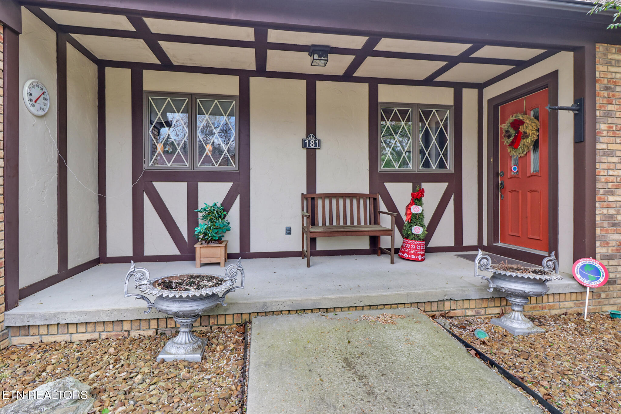 181 Snead Drive Property Photo 4