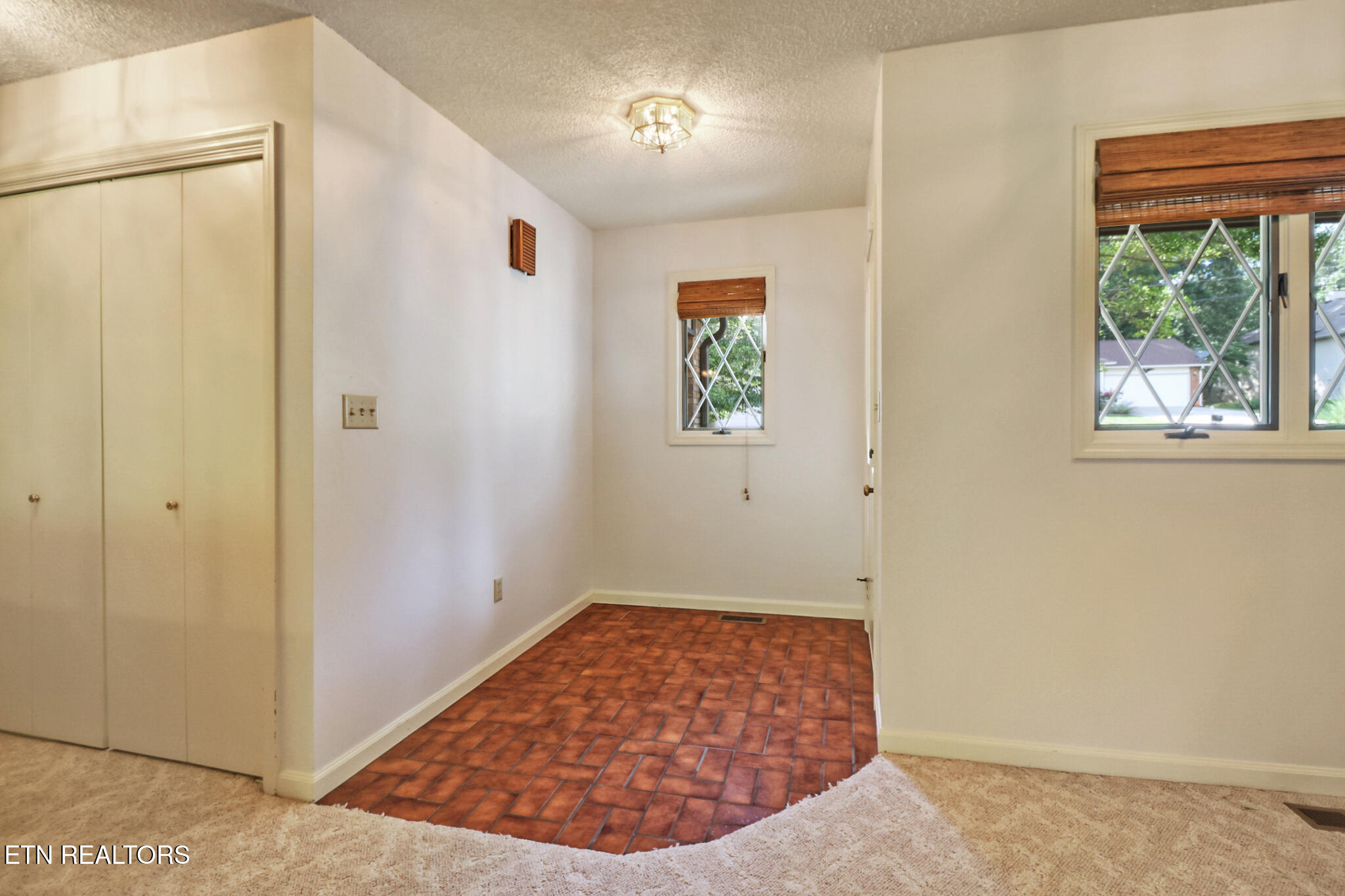 181 Snead Drive Property Photo 6