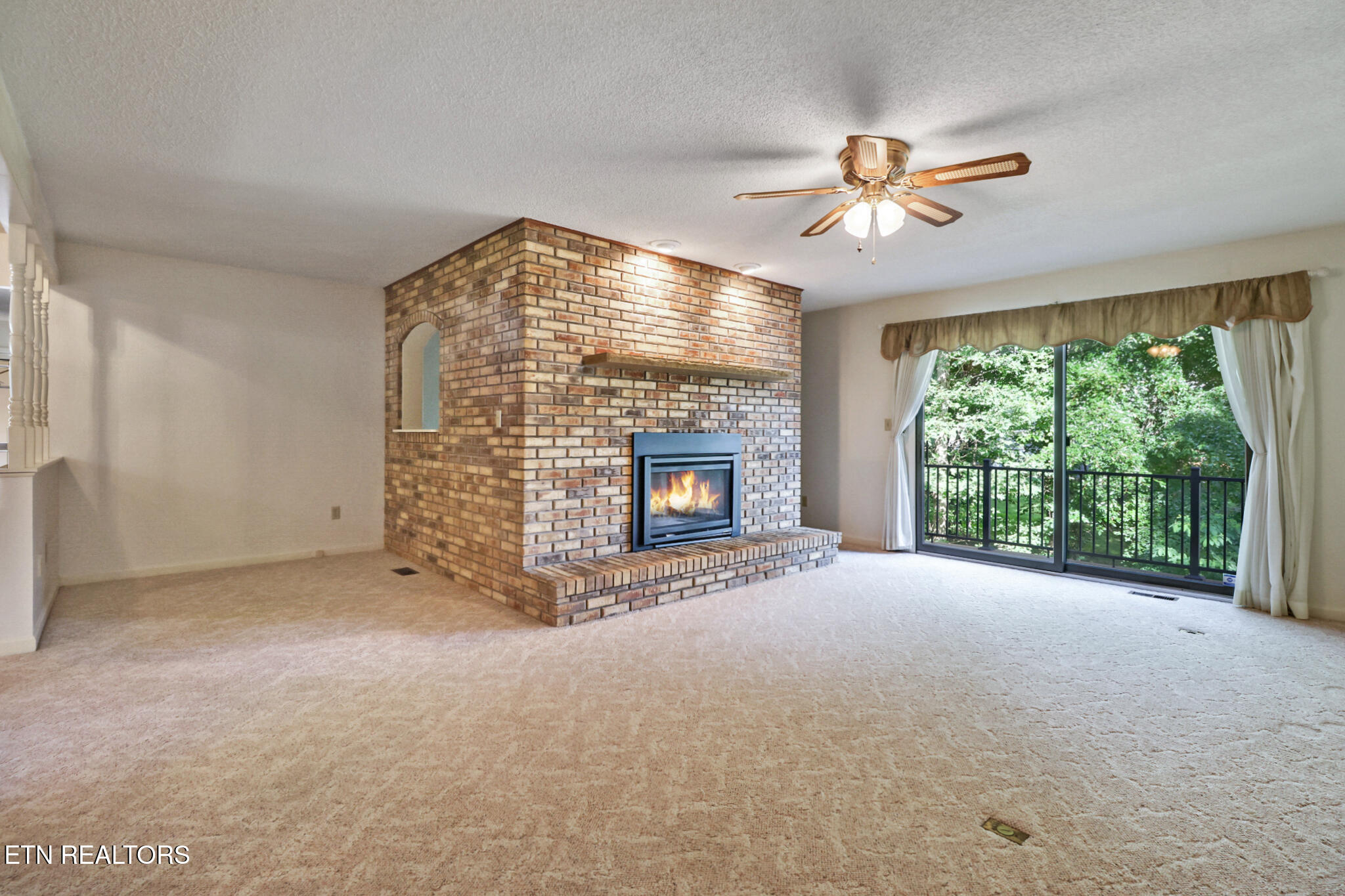 181 Snead Drive Property Photo 9