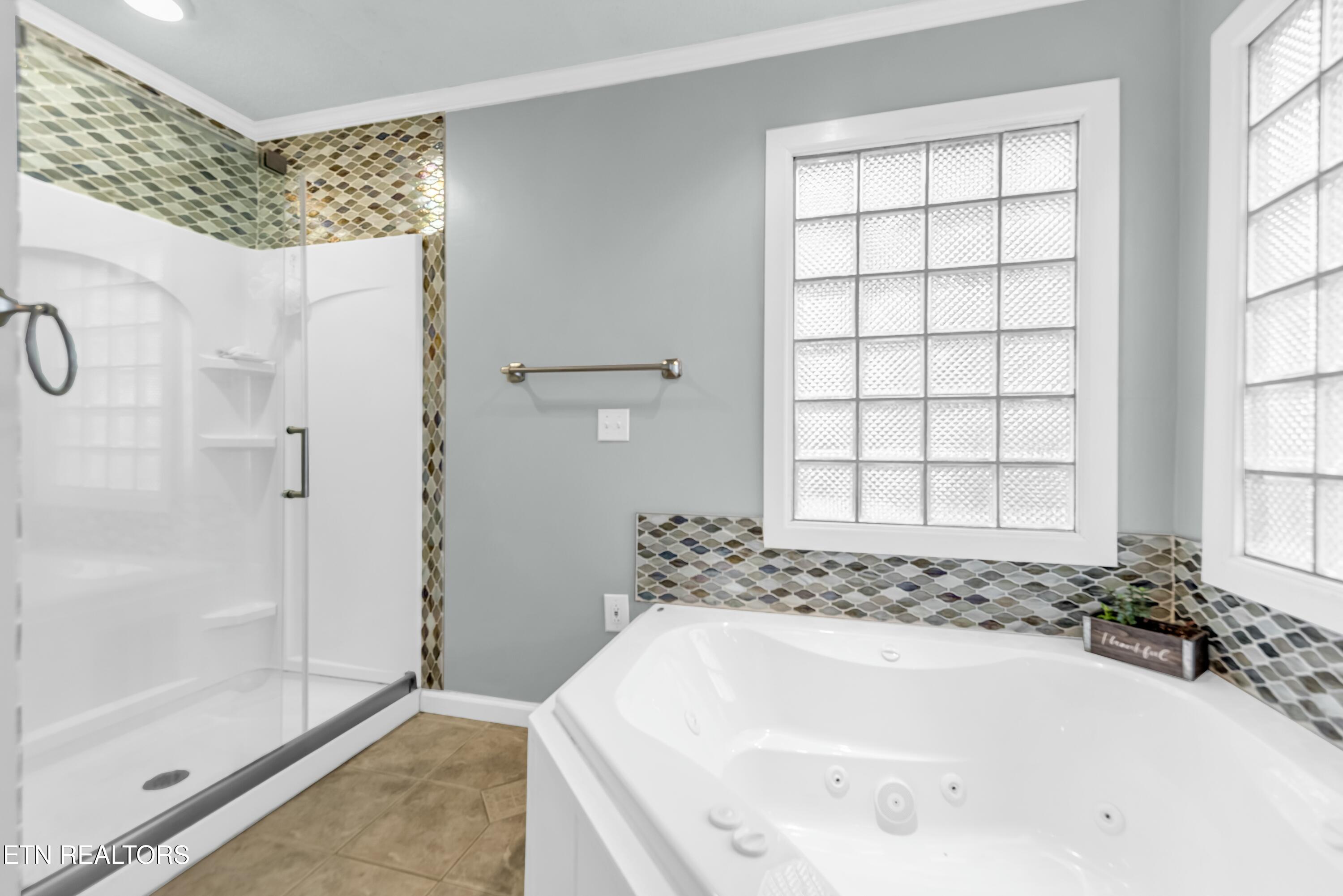 5808 Tazewell Pike Property Photo 12