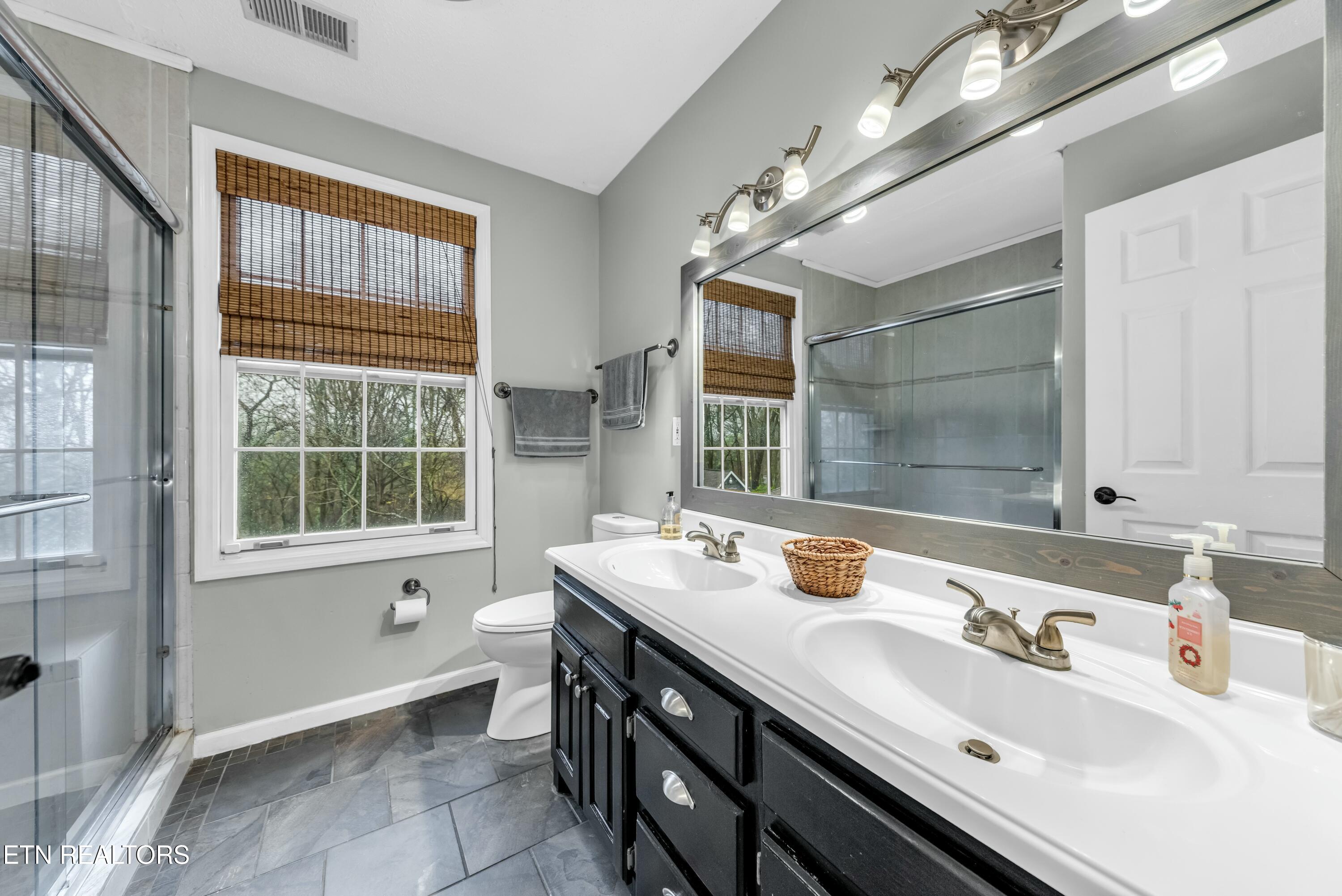 5808 Tazewell Pike Property Photo 16