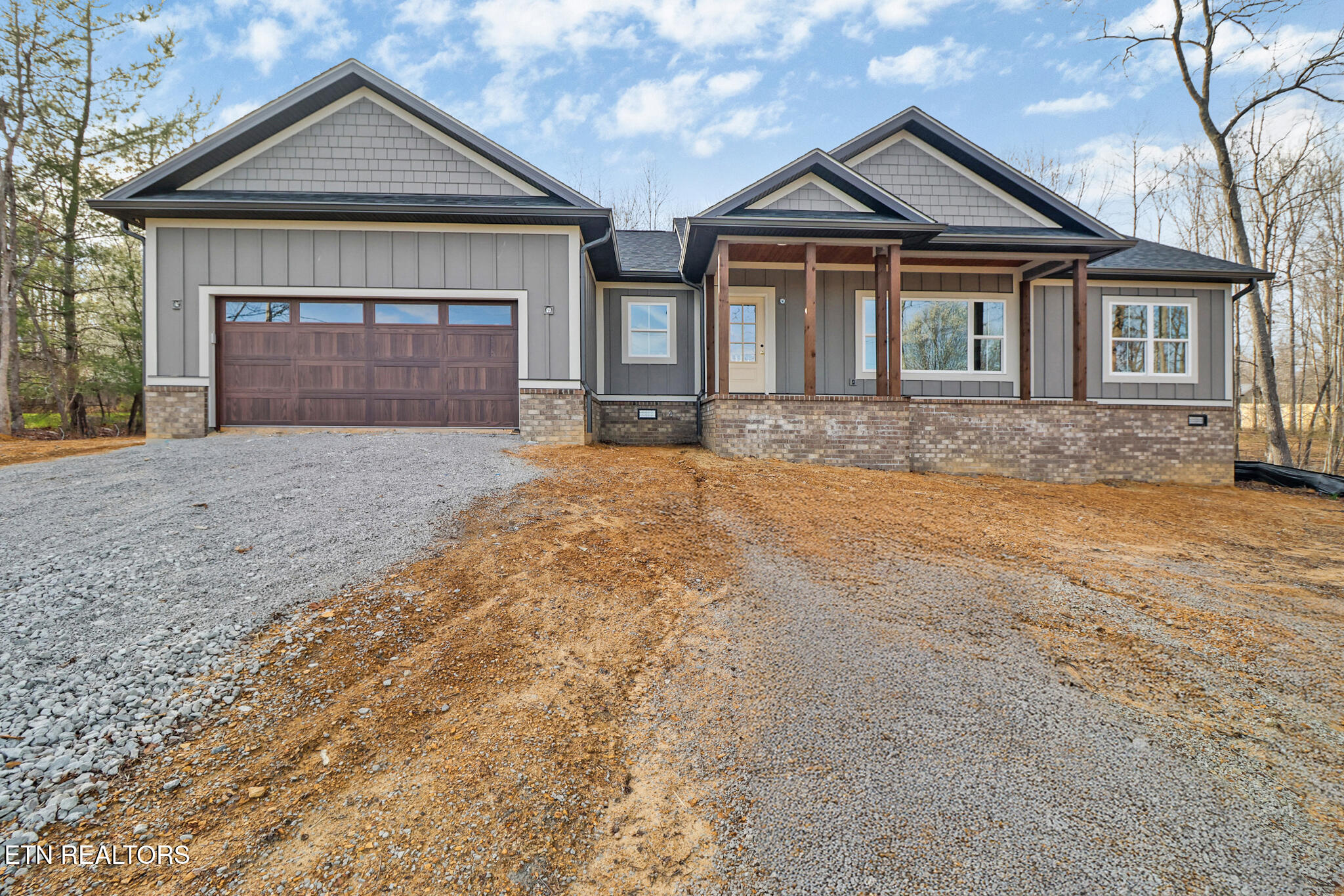 8616 Cherokee Tr Property Photo