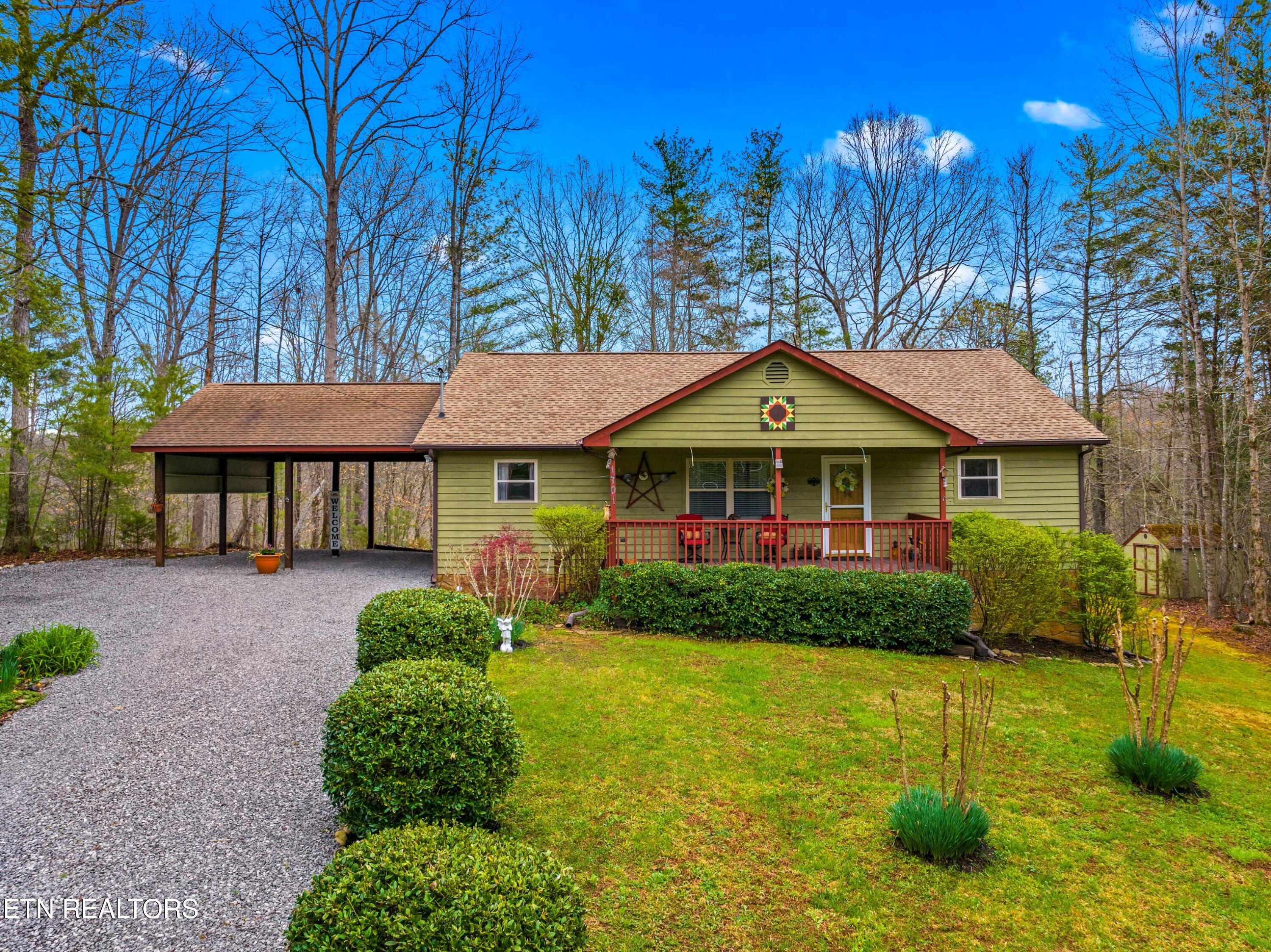 170 Pine Hollow Way Property Photo