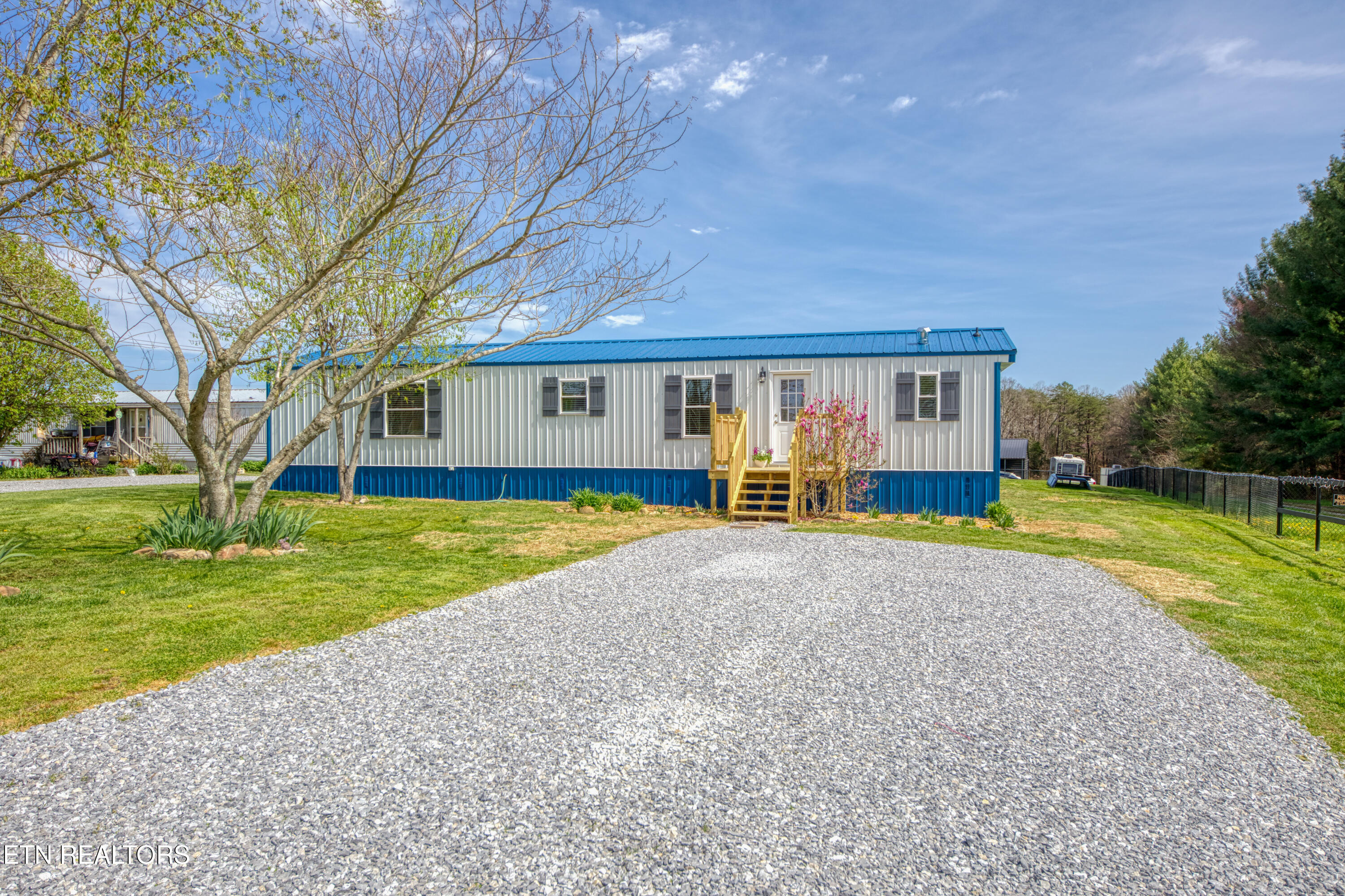 150 East Wells Hill Lane Property Photo