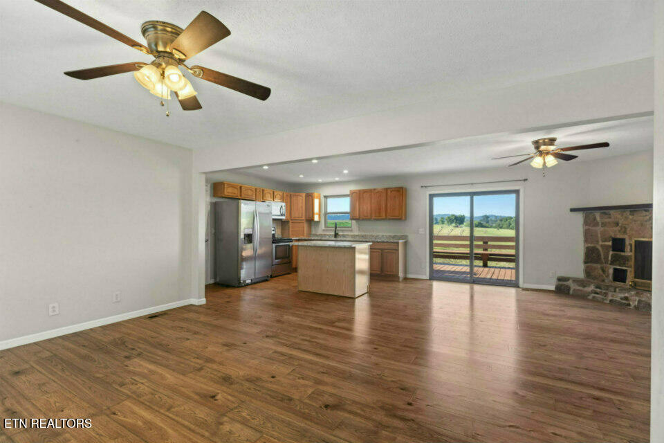 1365 Mine Rd Property Photo 4
