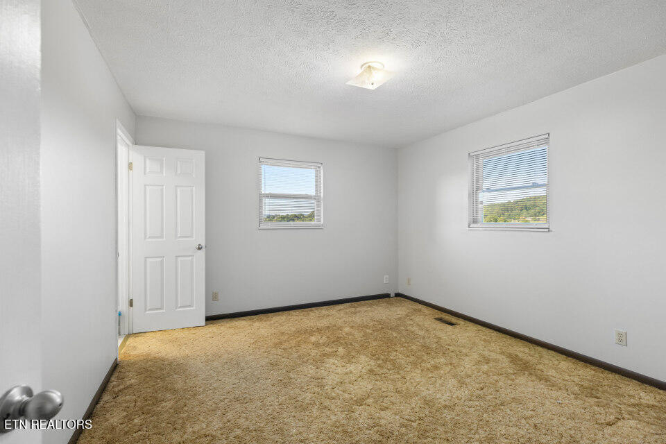 1365 Mine Rd Property Photo 8
