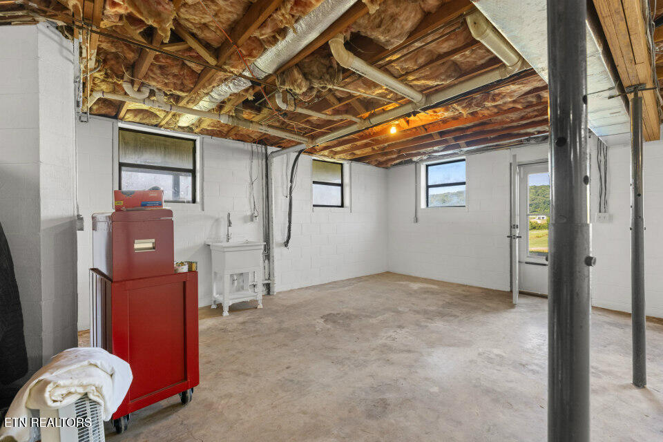 1365 Mine Rd Property Photo 25