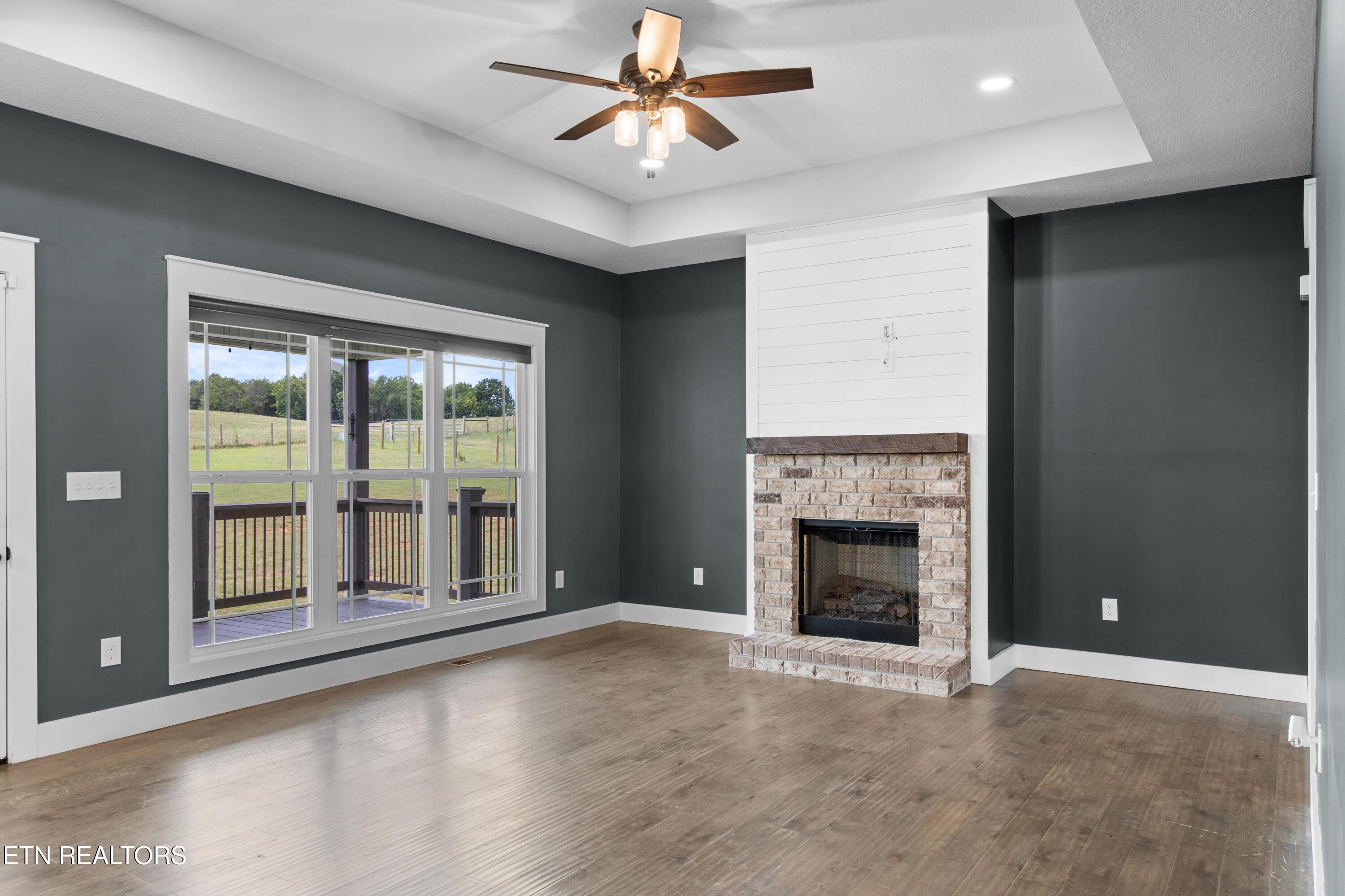 279 Lakeside Meadows Circle Property Photo 6