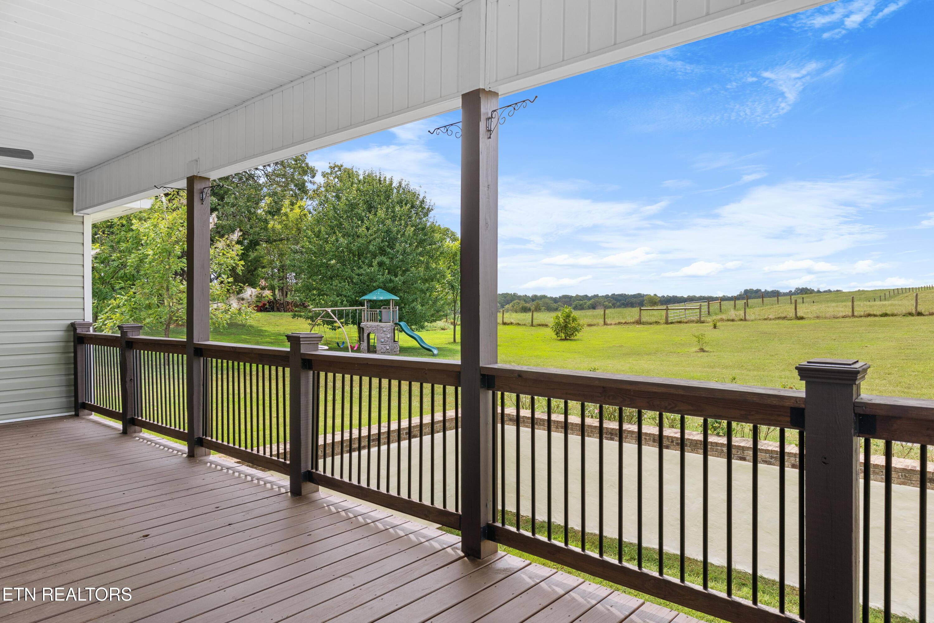 279 Lakeside Meadows Circle Property Photo 29