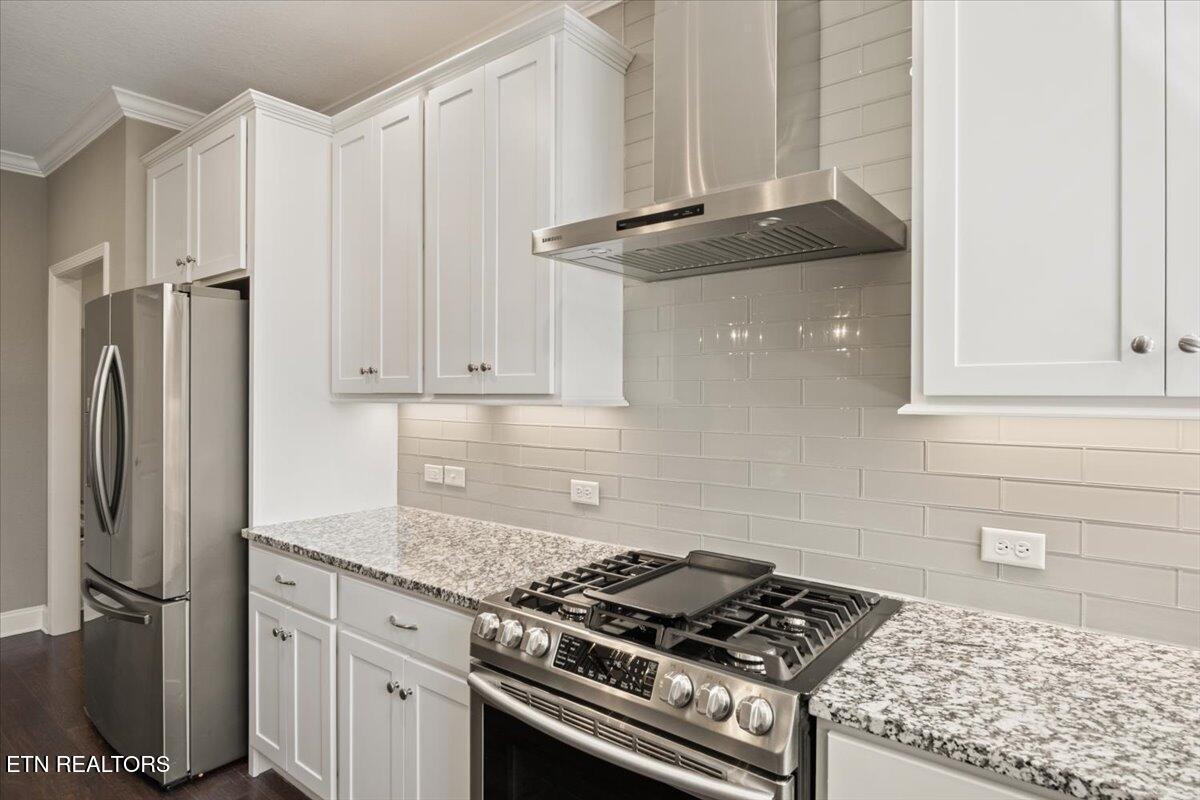 12014 Salt Creek Lane Property Photo 8