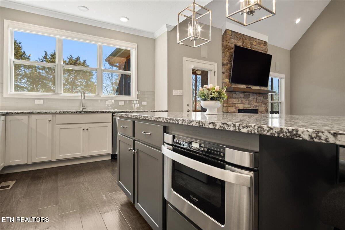 12014 Salt Creek Lane Property Photo 11