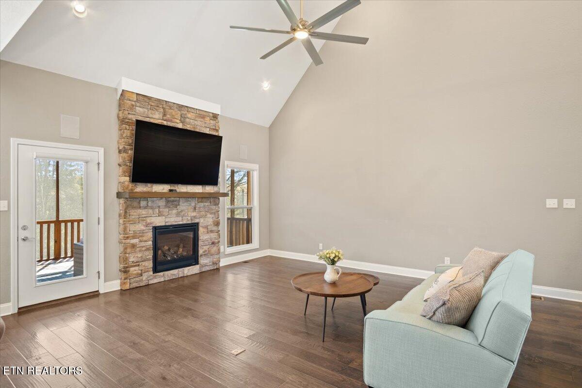 12014 Salt Creek Lane Property Photo 14