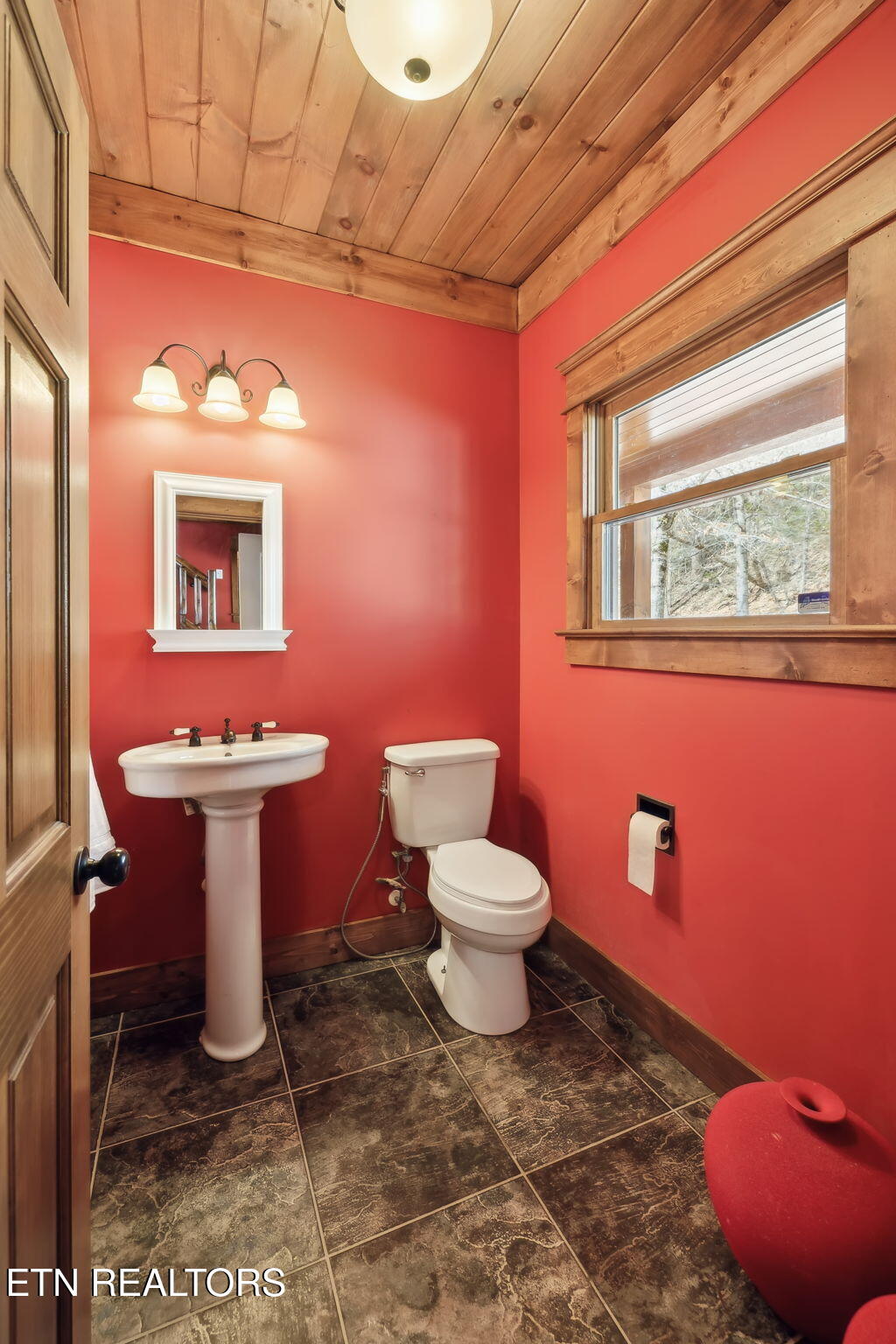514 Bluff View Rd Property Photo 13