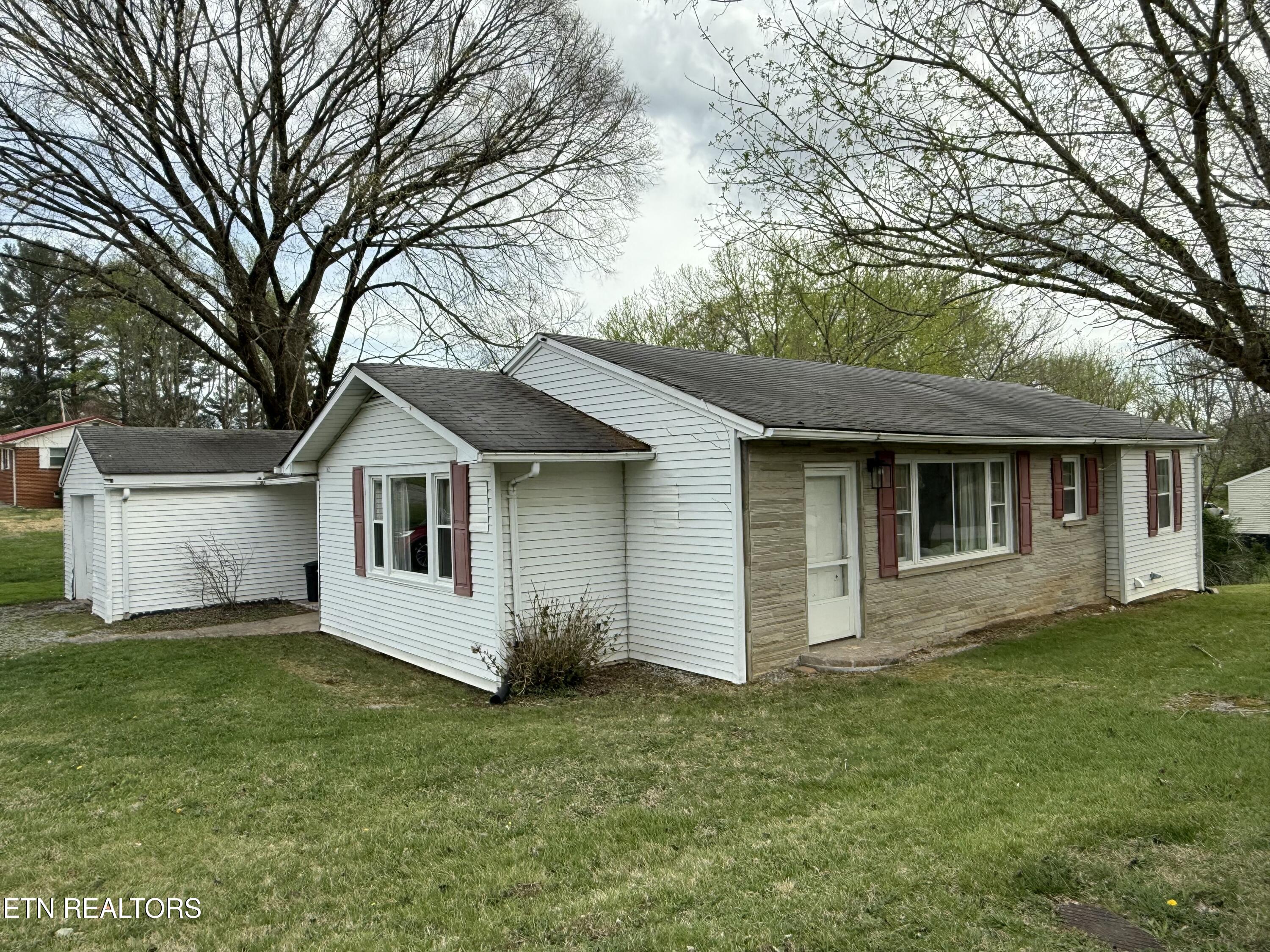 1625 Cedar Lane Property Photo