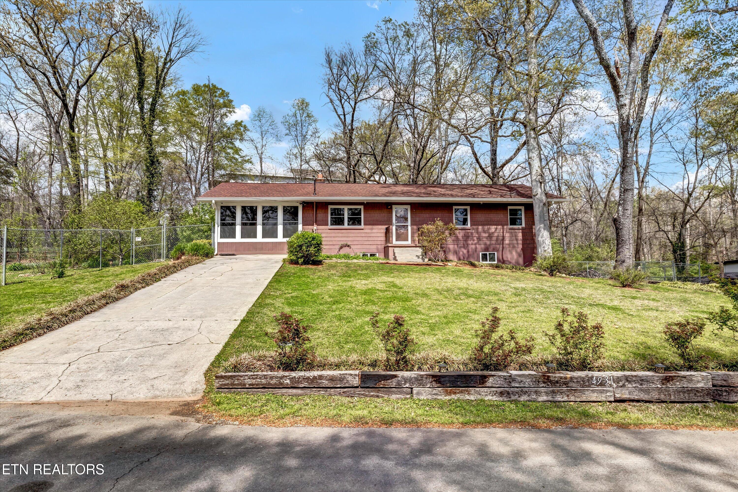 4931 Island Home Rd Property Photo