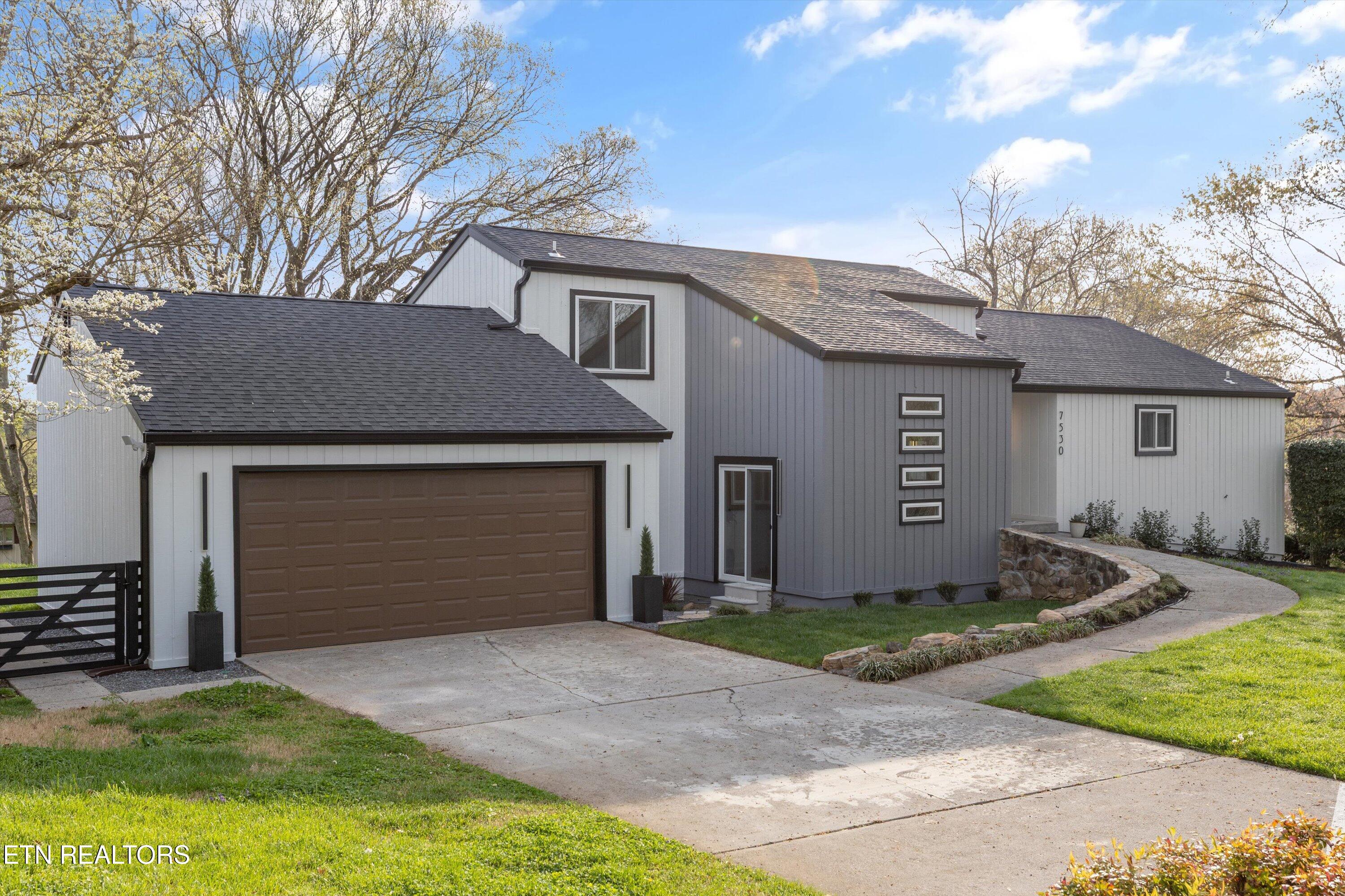7530 Rivertrace Blvd Property Photo 1