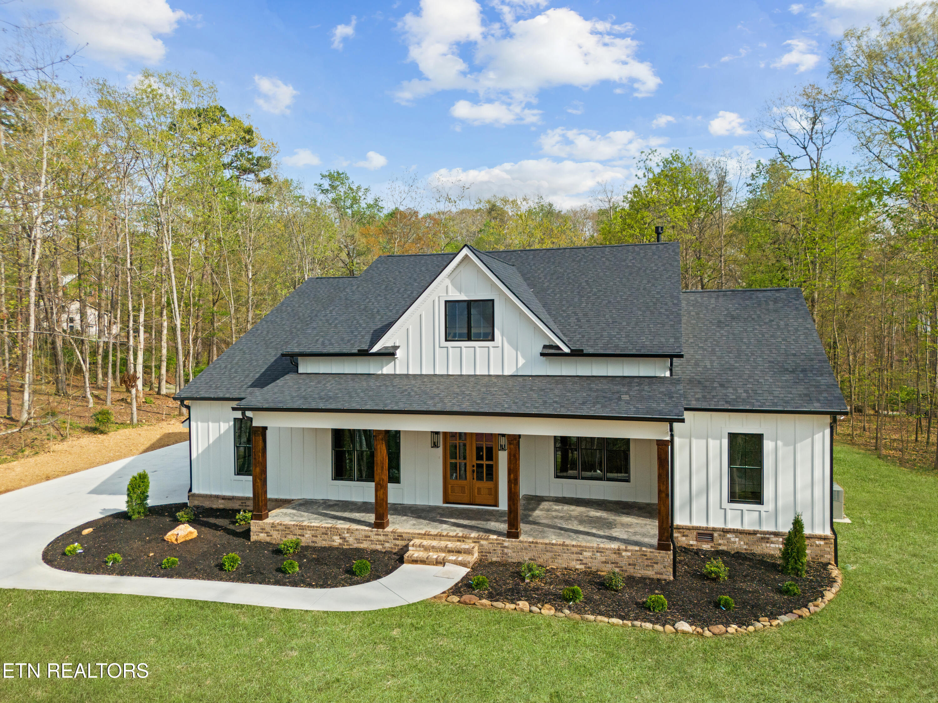 1139 N Sequoyah Drive Property Photo