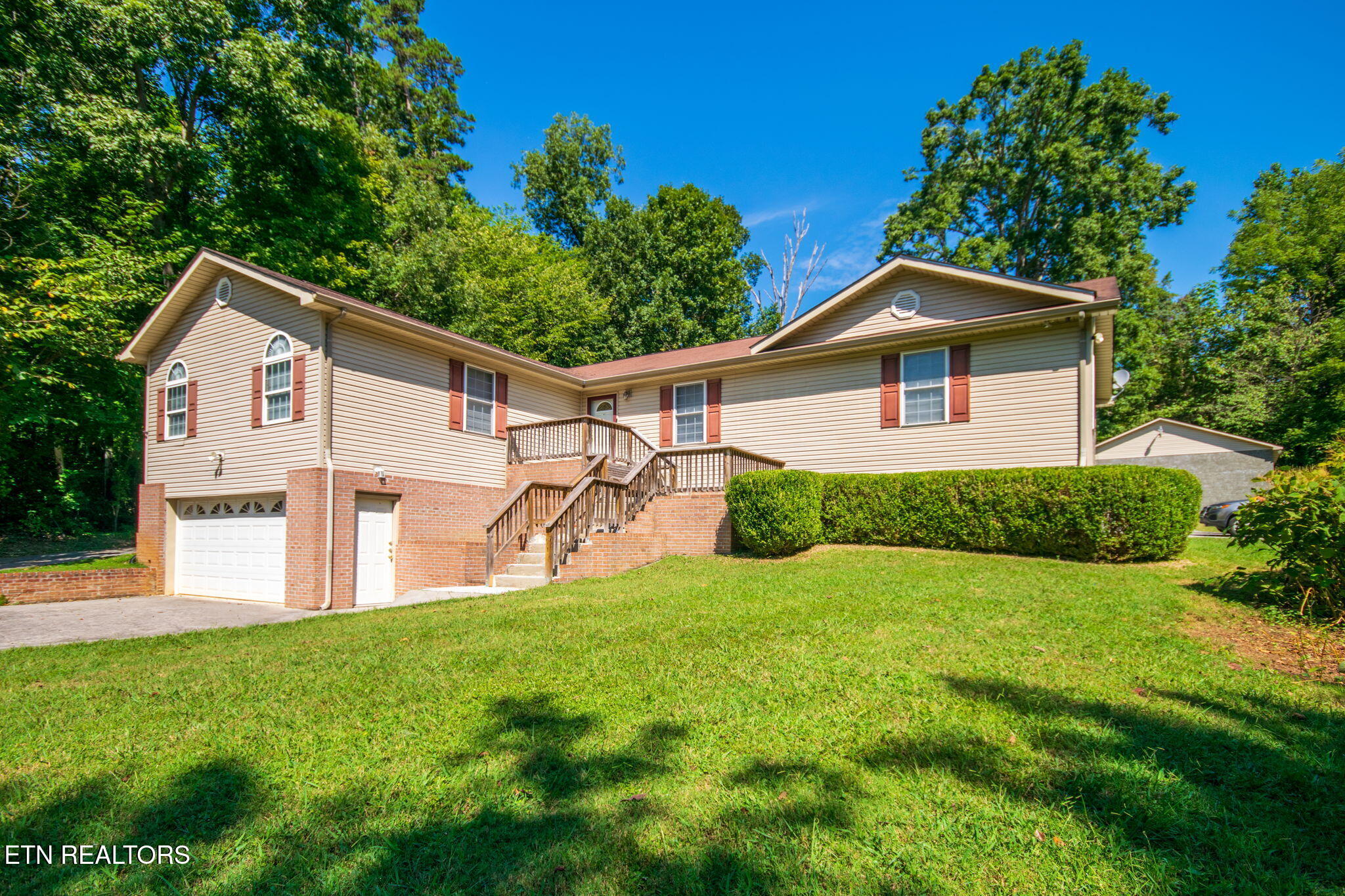 1715/1717 N Parkridge Drive Property Photo