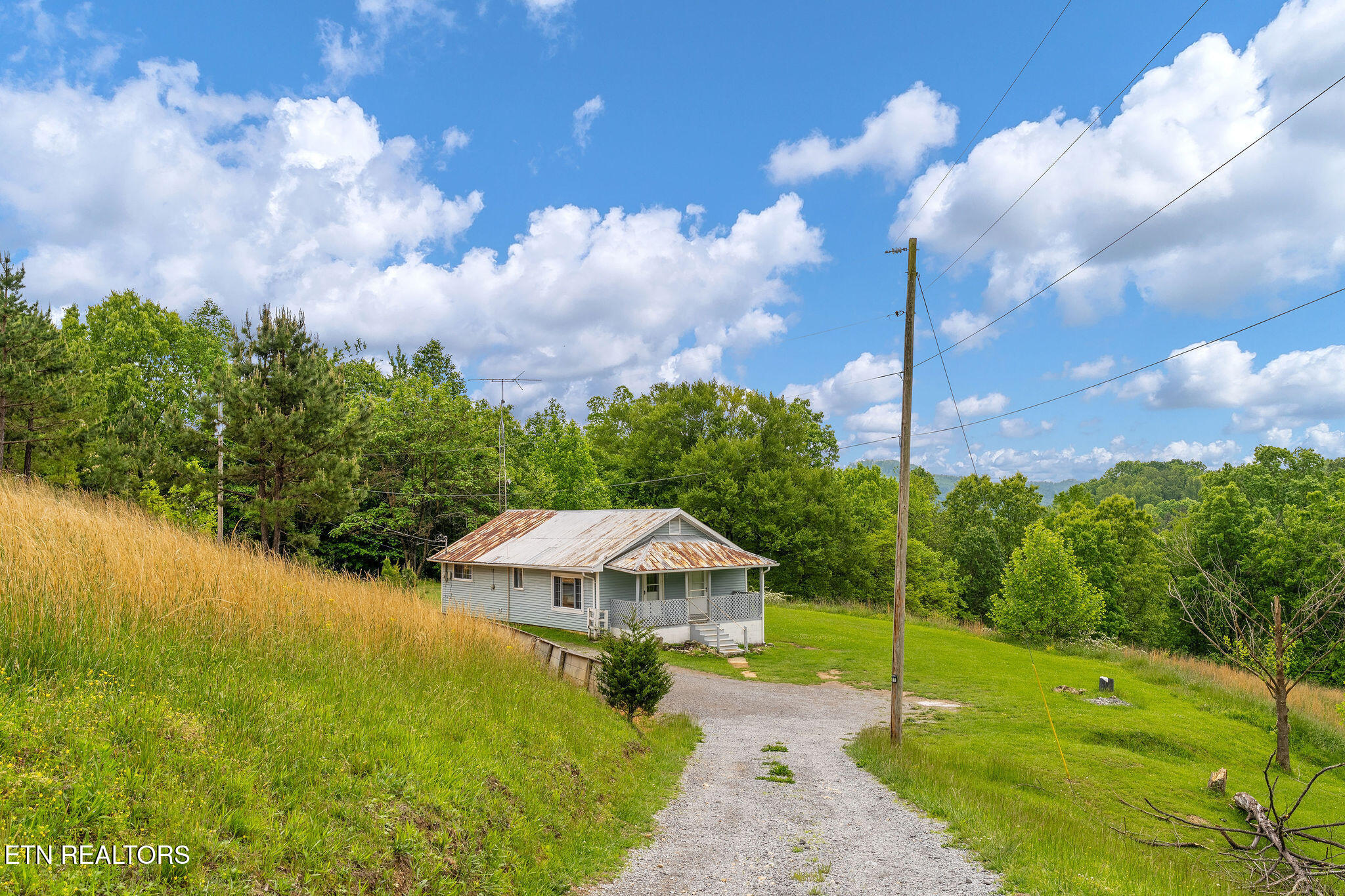 869 Poplar Grove Rd Property Photo