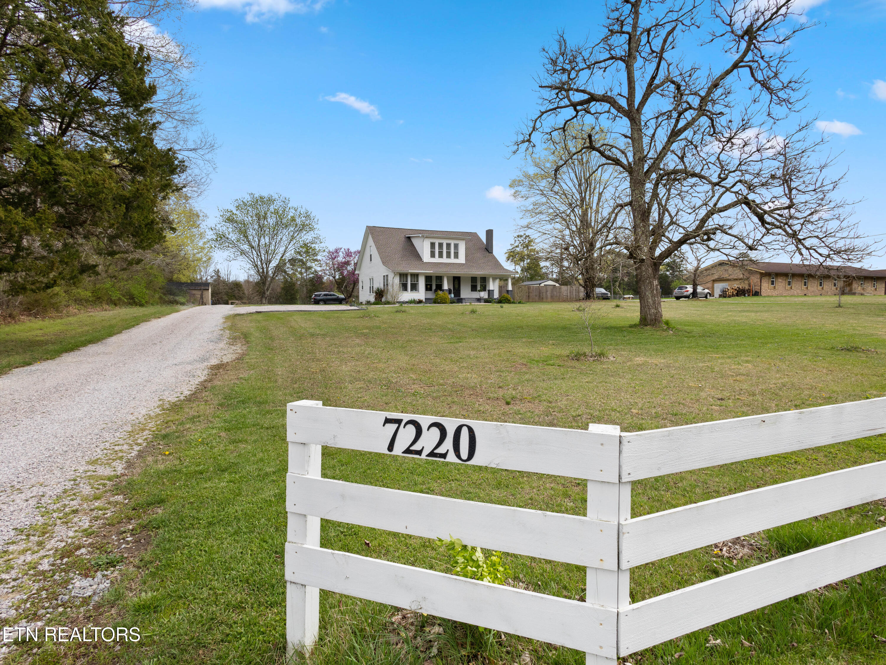 7220 Washington Pike Property Photo