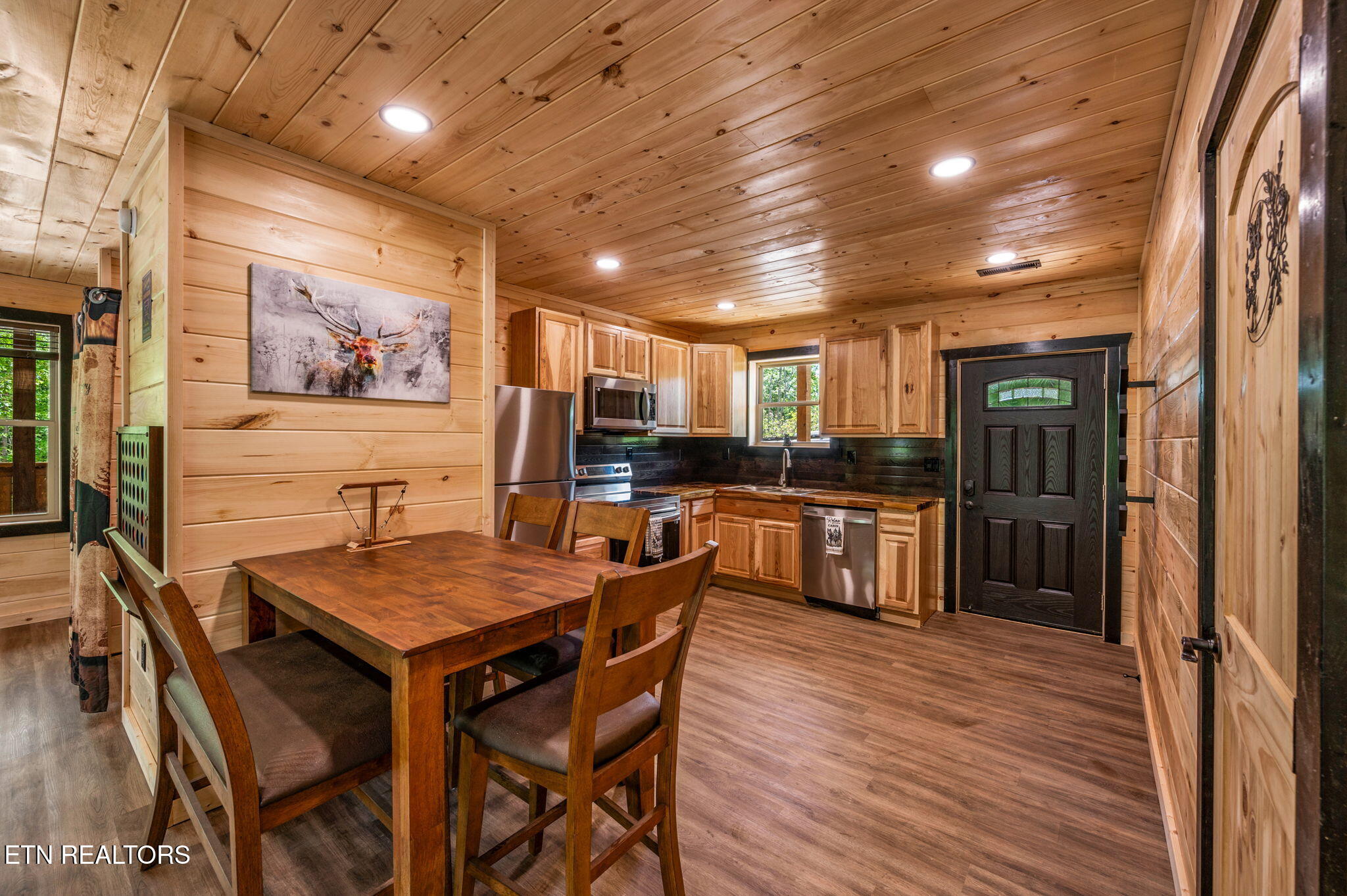 623 Dutch Way Property Photo 7