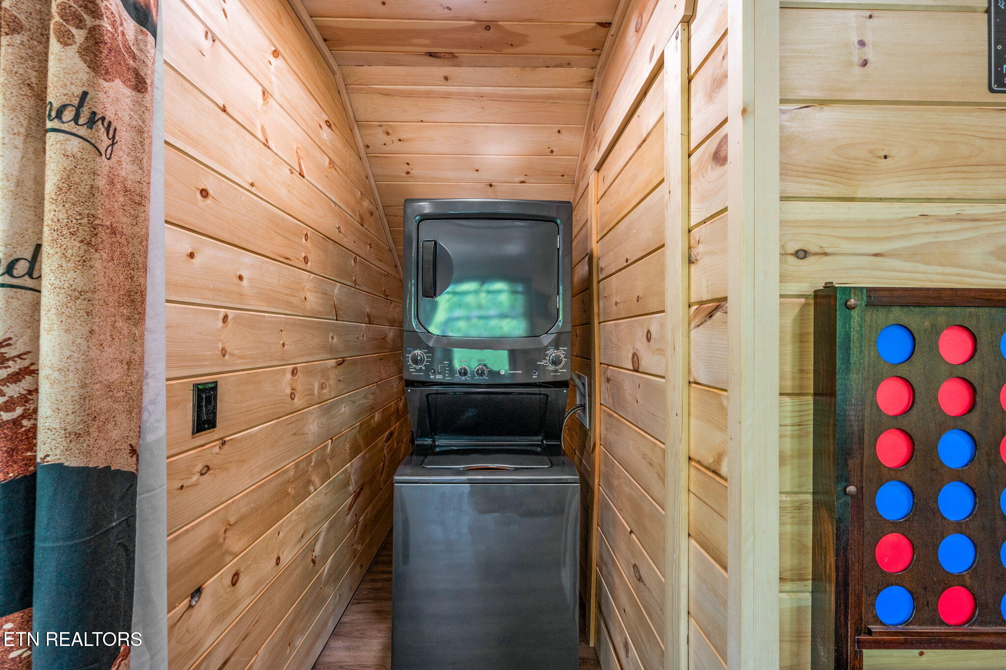 623 Dutch Way Property Photo 28