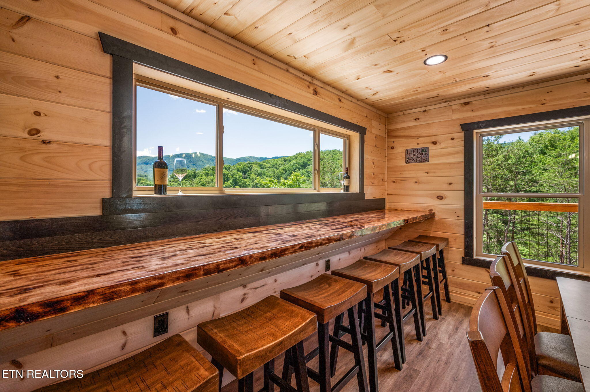 623 Dutch Way Property Photo 32