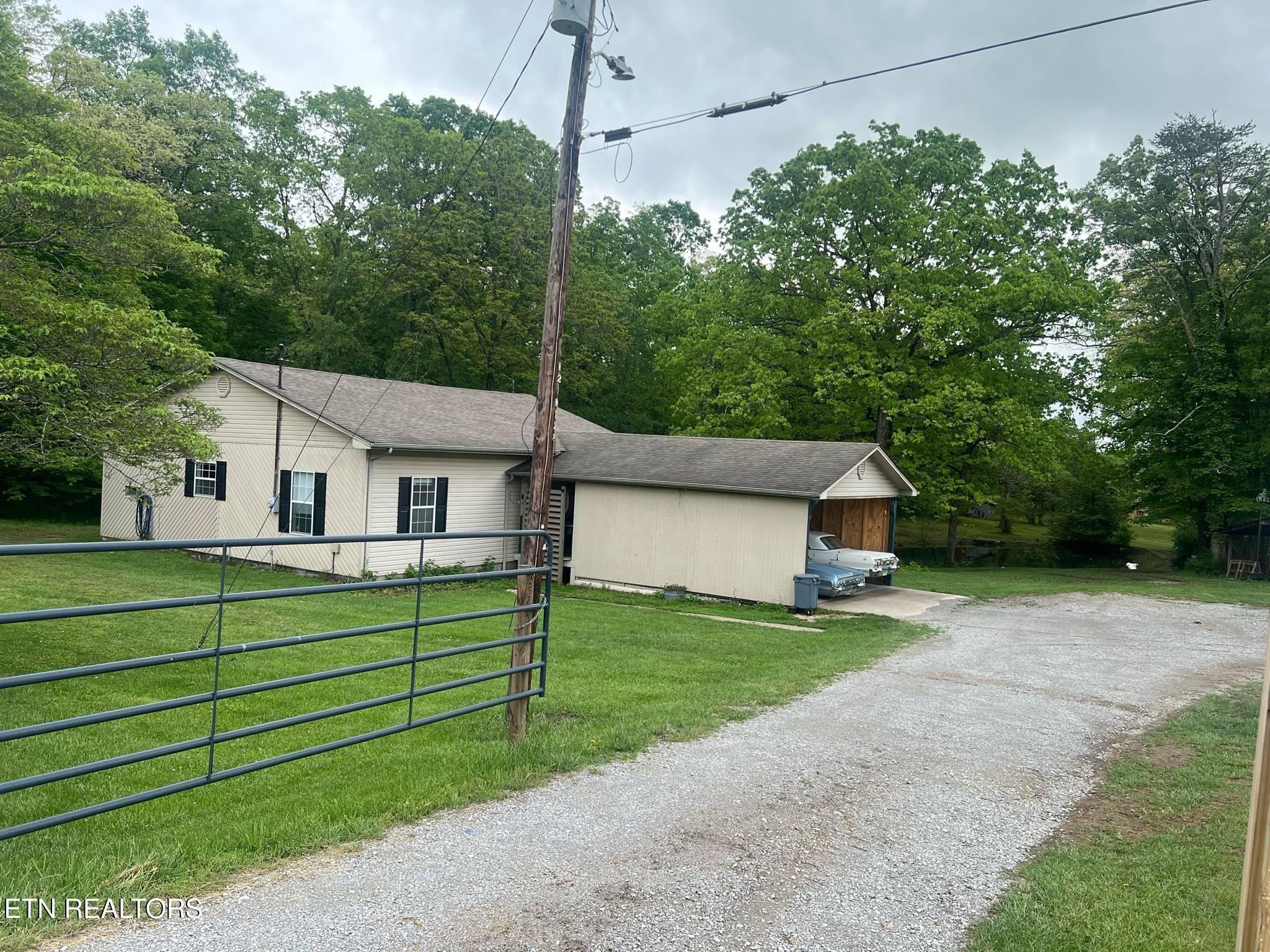 798 Lawson Rd Property Photo